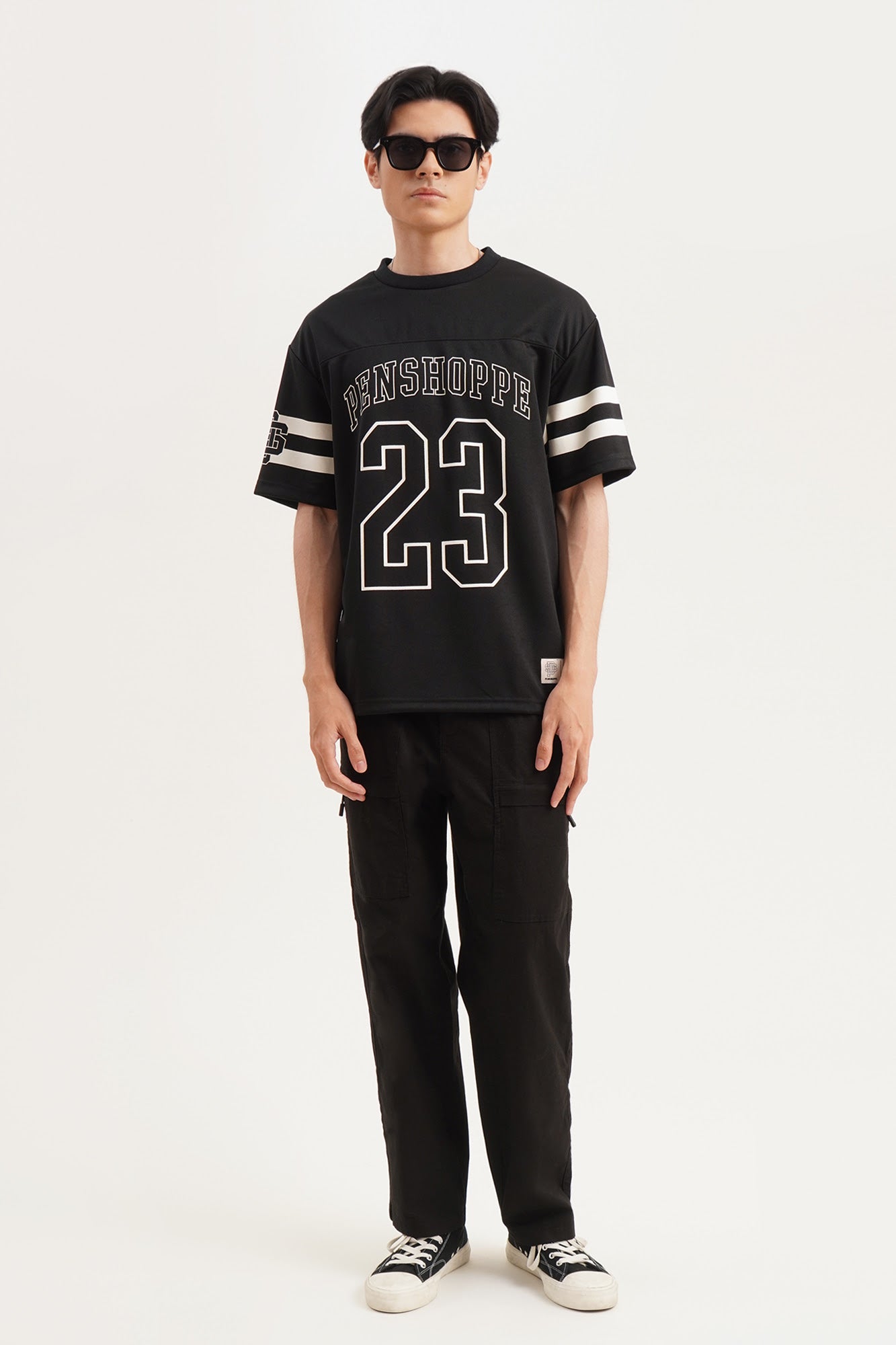 987995-Black (1).jpg