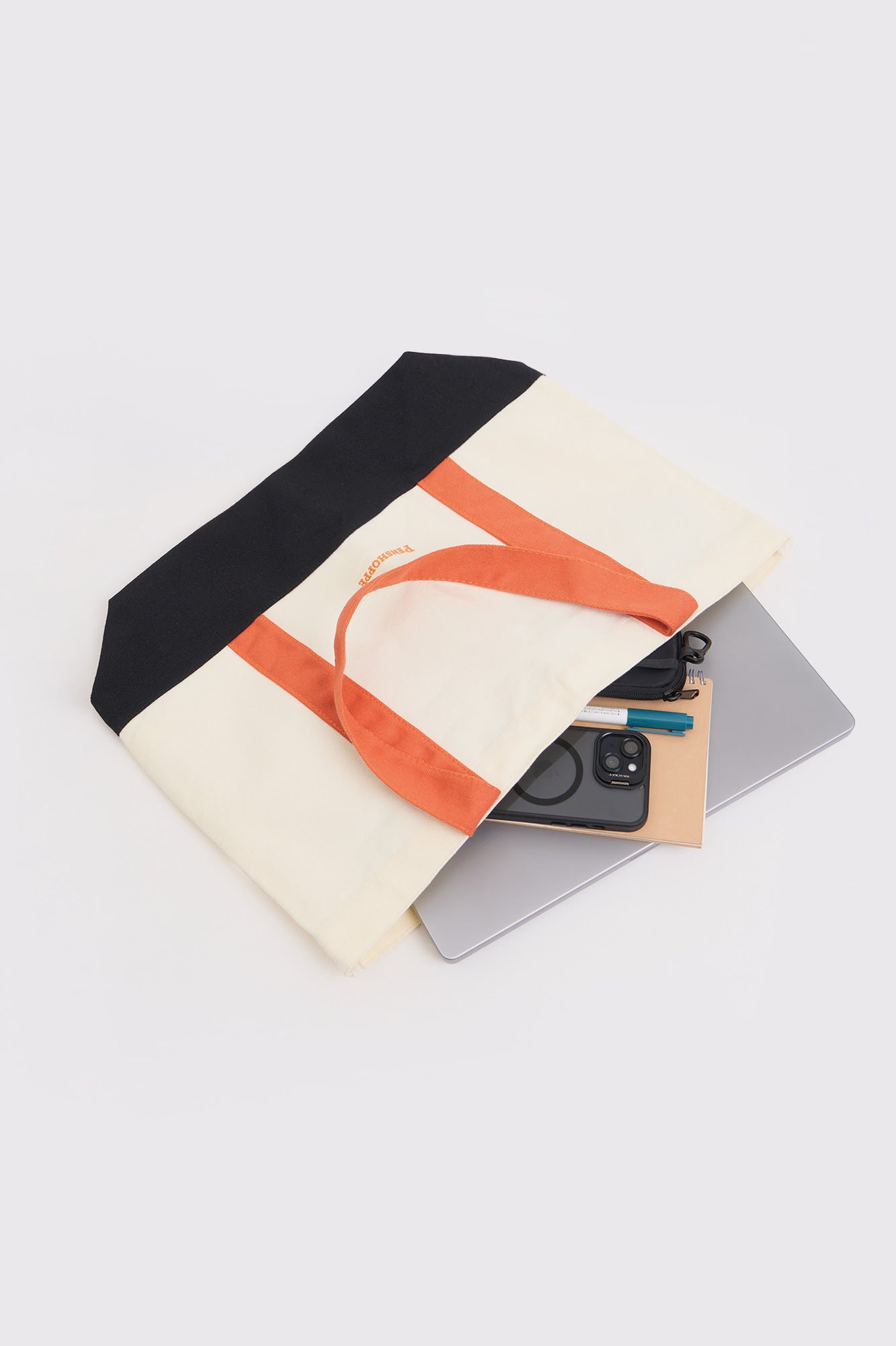 988095-Off White (3).jpg
