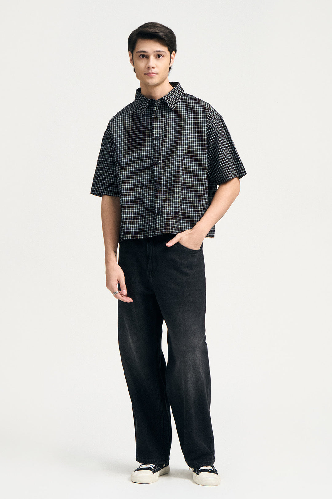 988163-Black (1).jpg