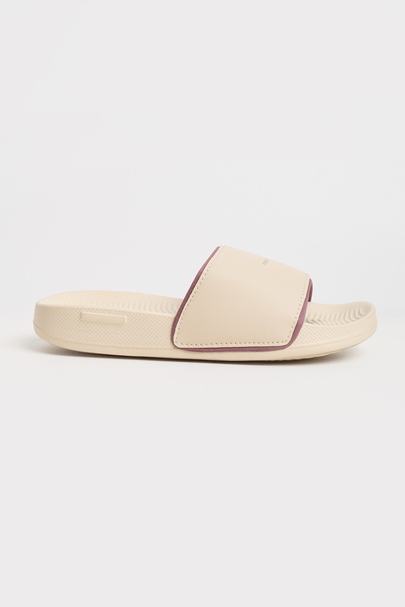988189-Off White (3).jpg