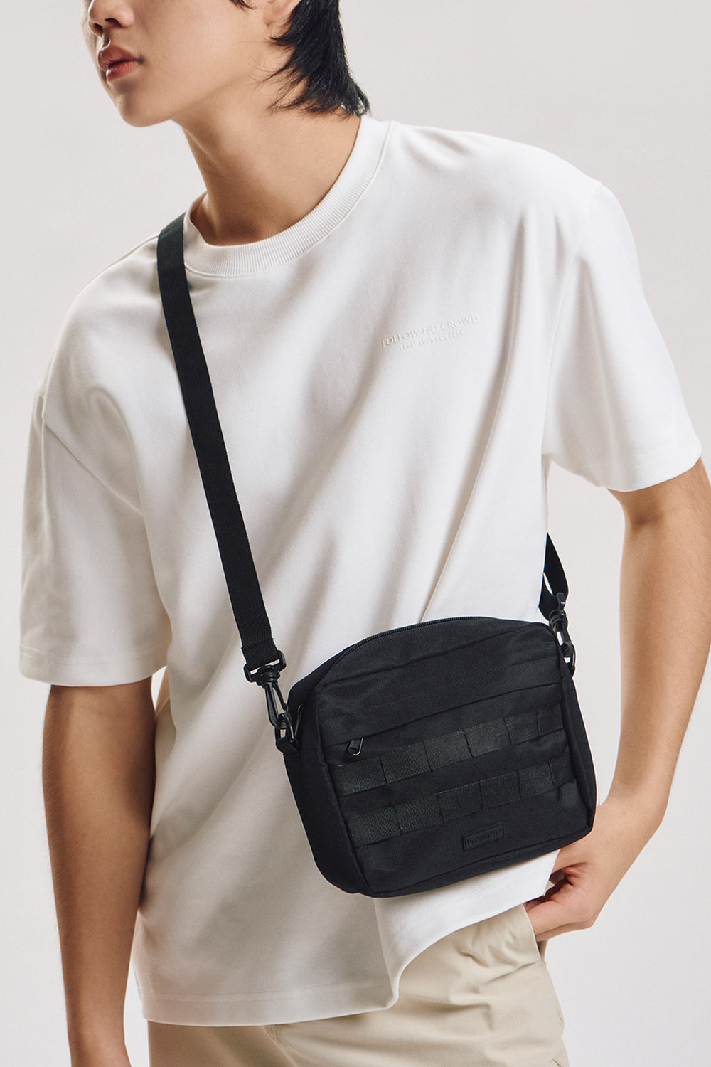 988858-Black (1).jpg