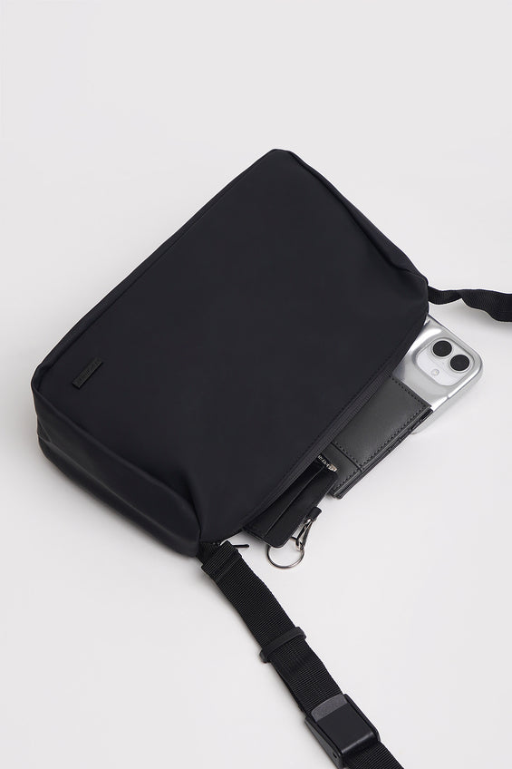 988882-Black (1).jpg