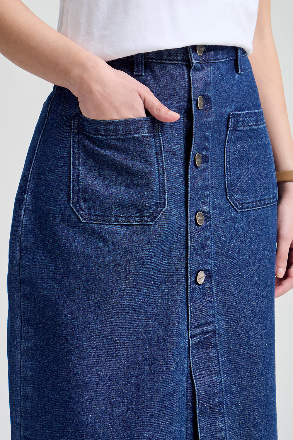 989079-Indigo (1).jpg