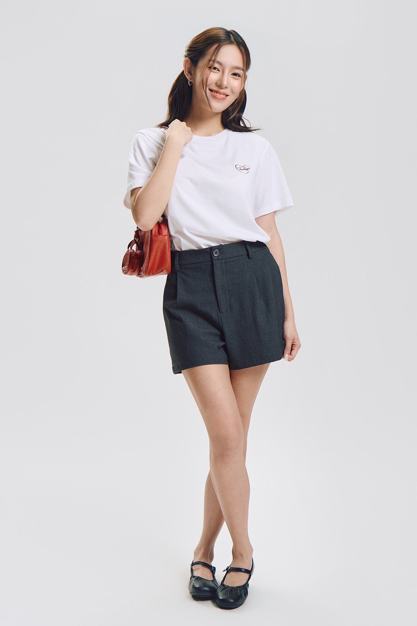 989156-Off White (1).jpg