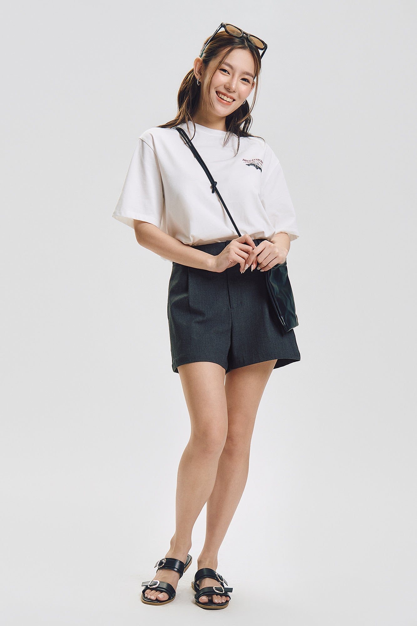 989179-Off White (1).jpg