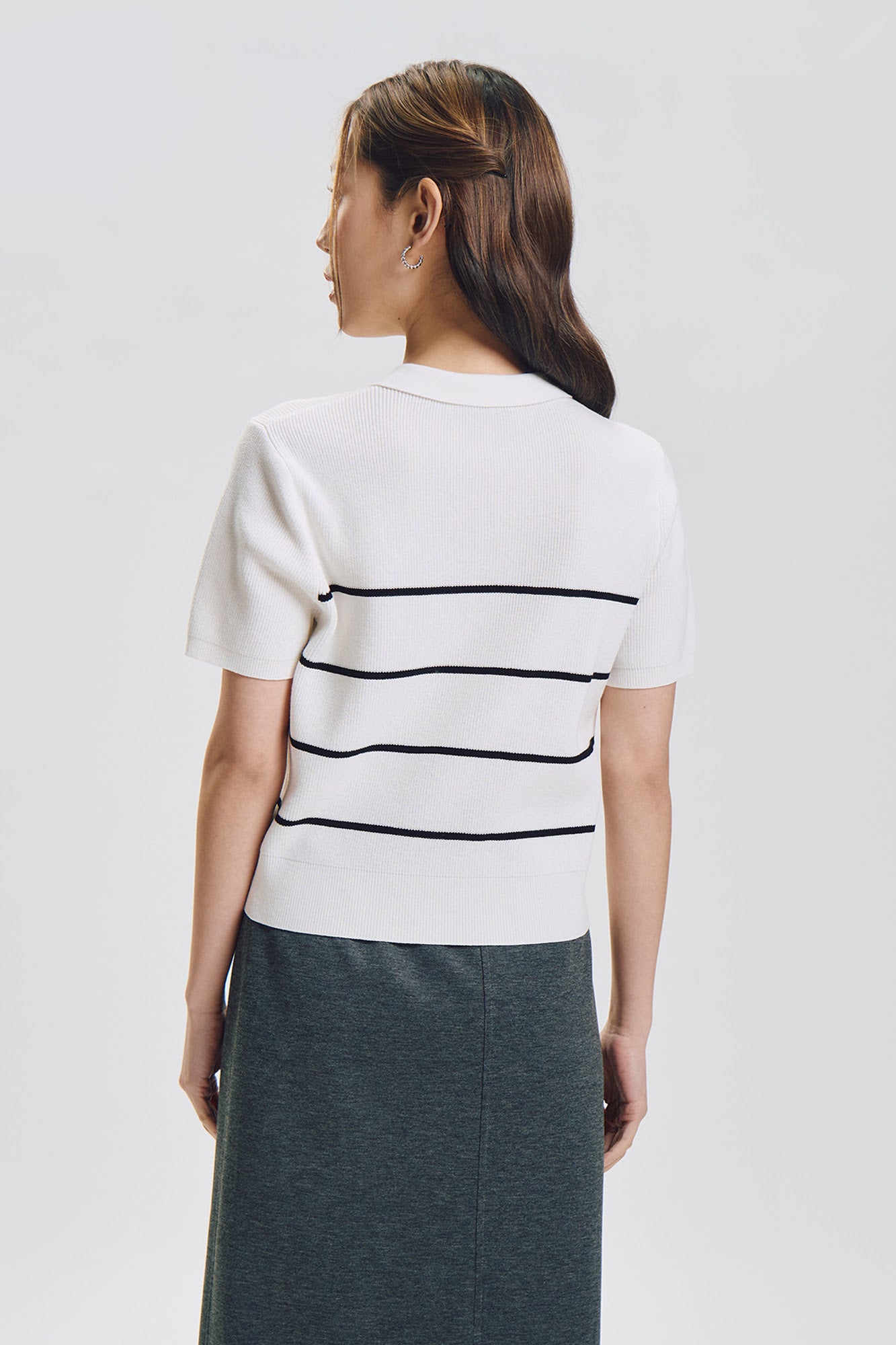 989180-Off White (4).jpg