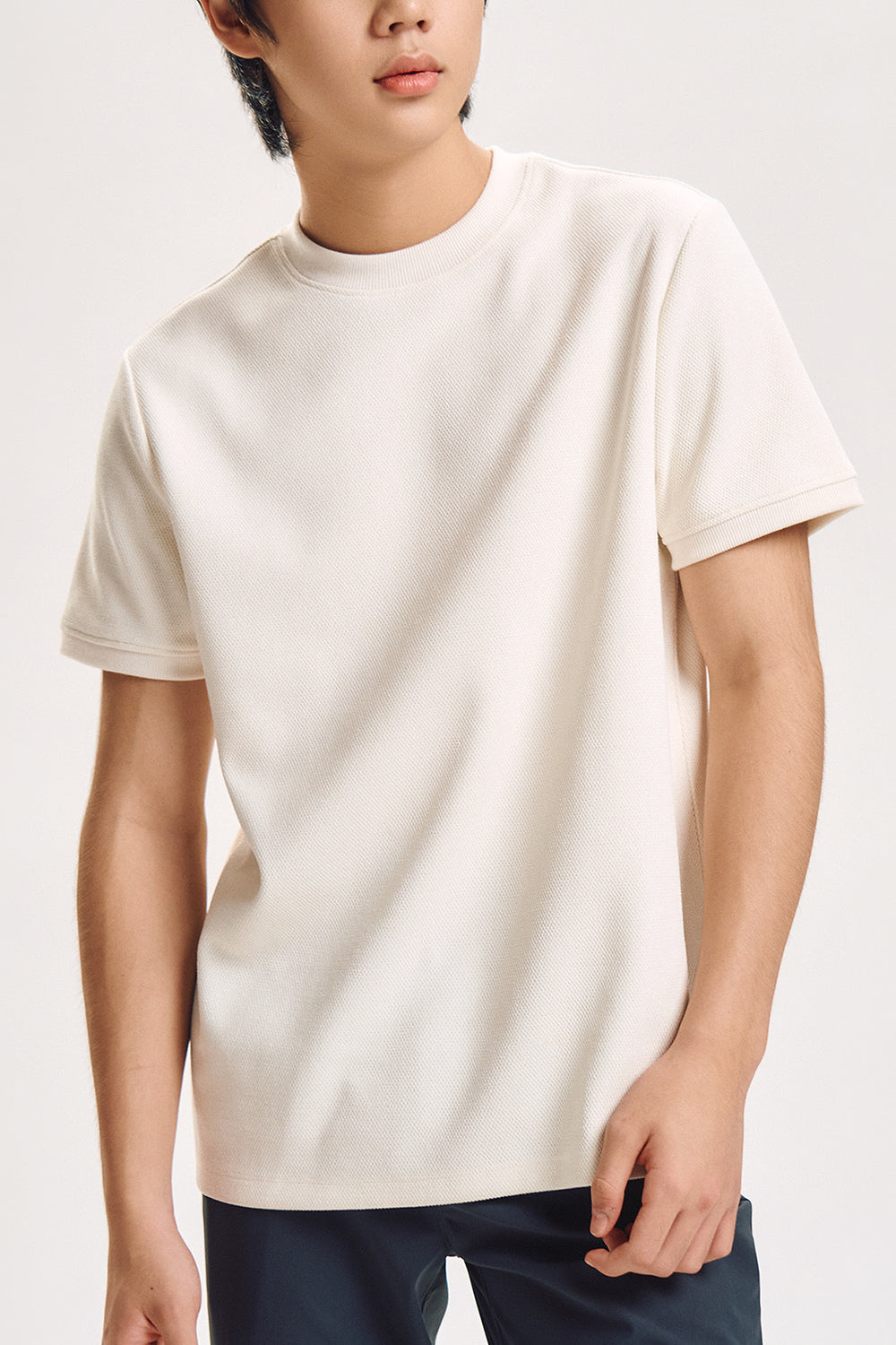 989194-Off White (2).jpg