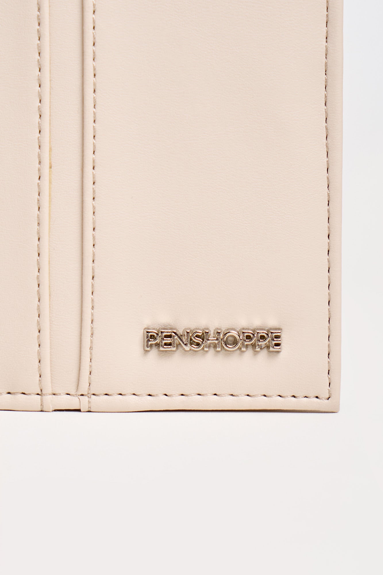 989220-Off White (2).jpg