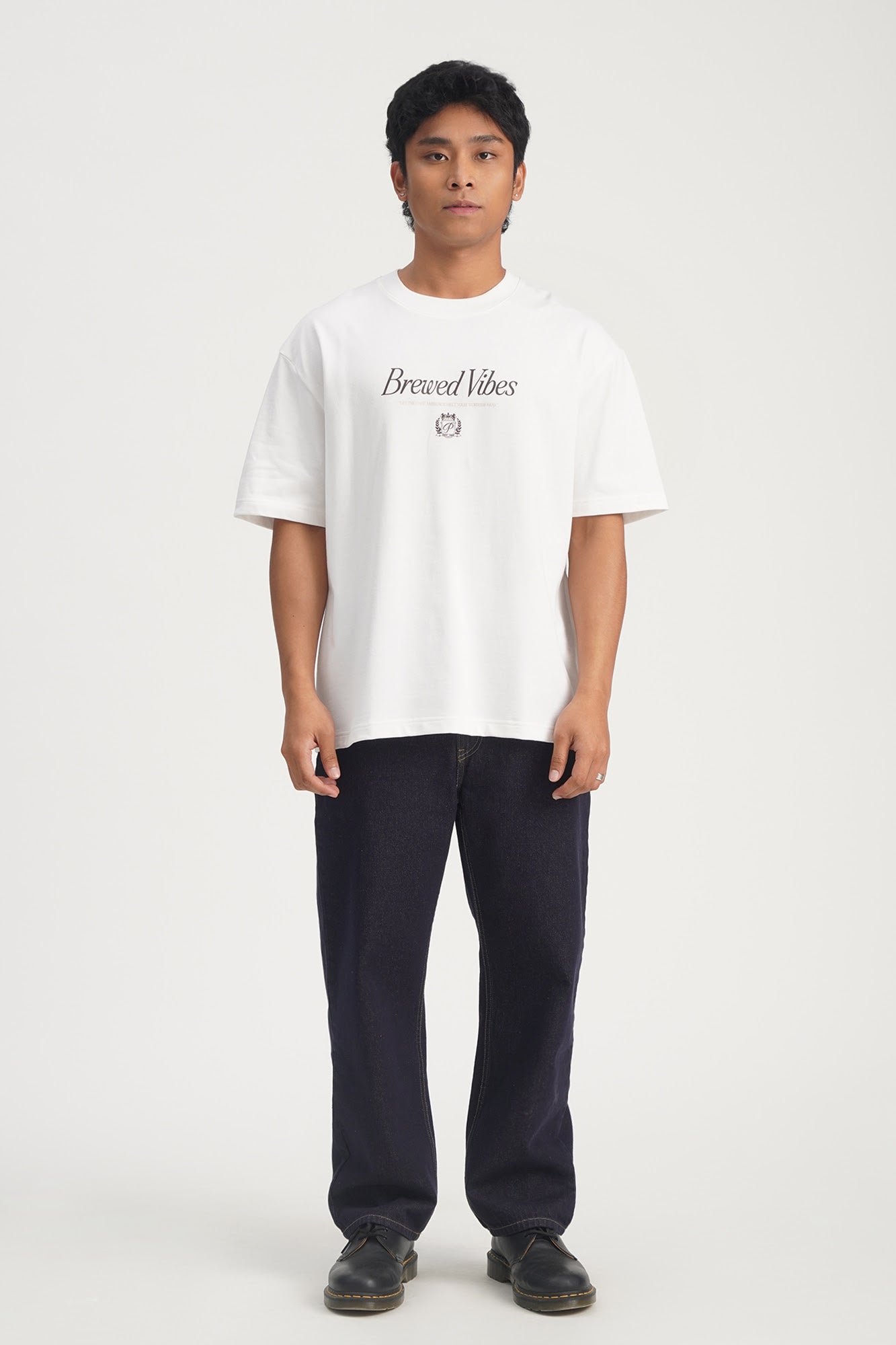 989234-Off White (1).jpg