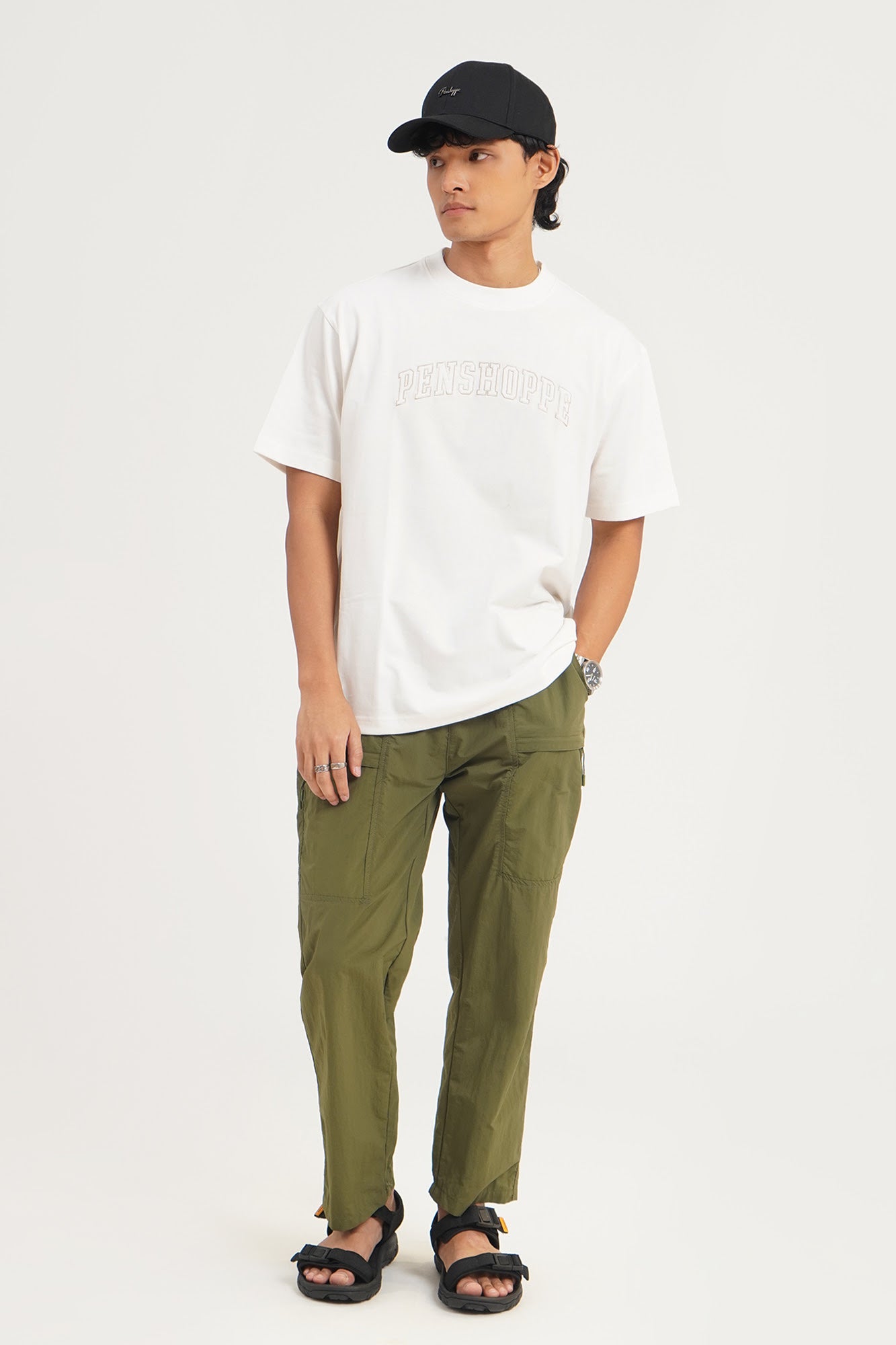 989235-Off White (1).jpg