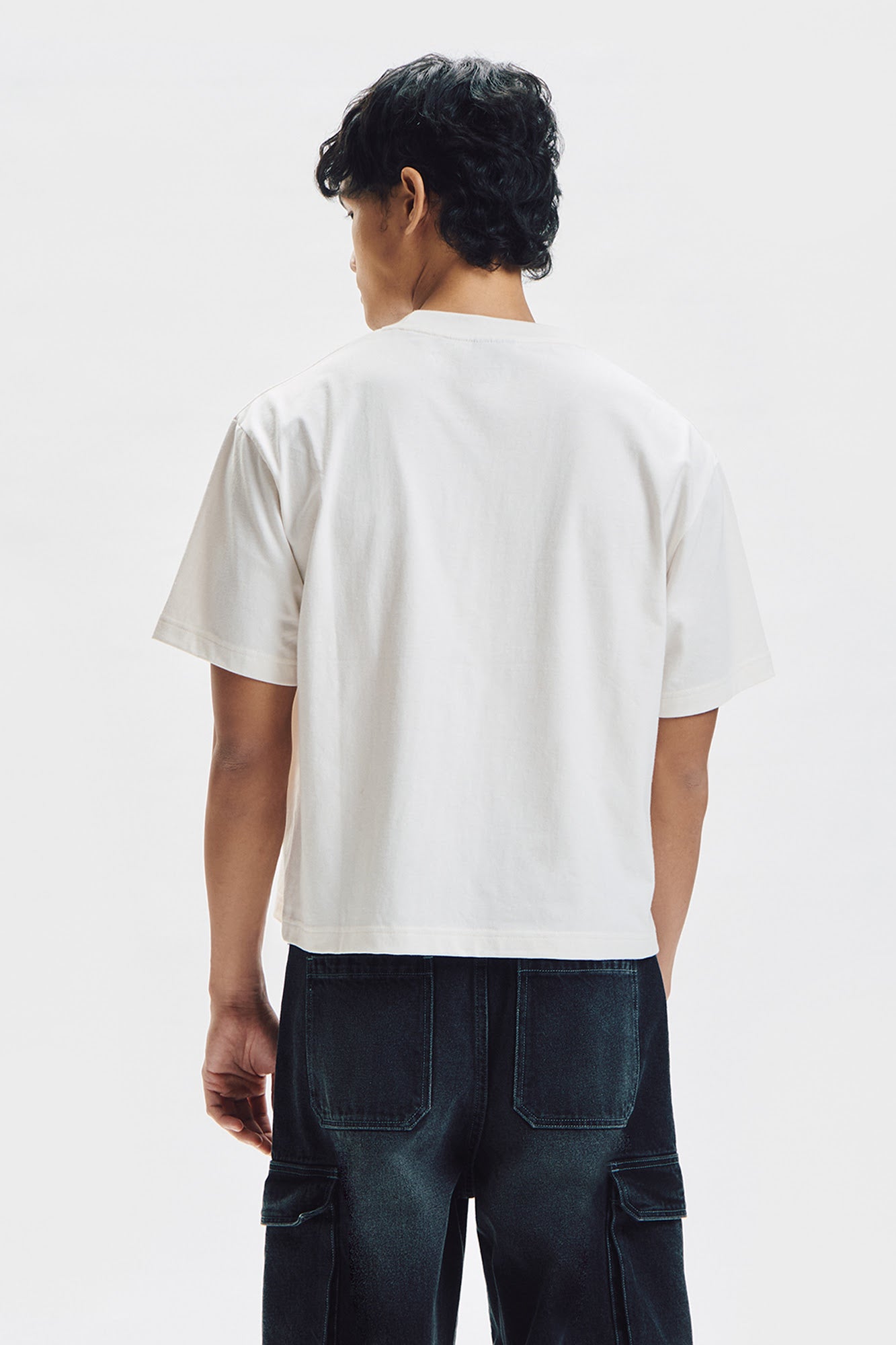 989282-Off White (2).jpg