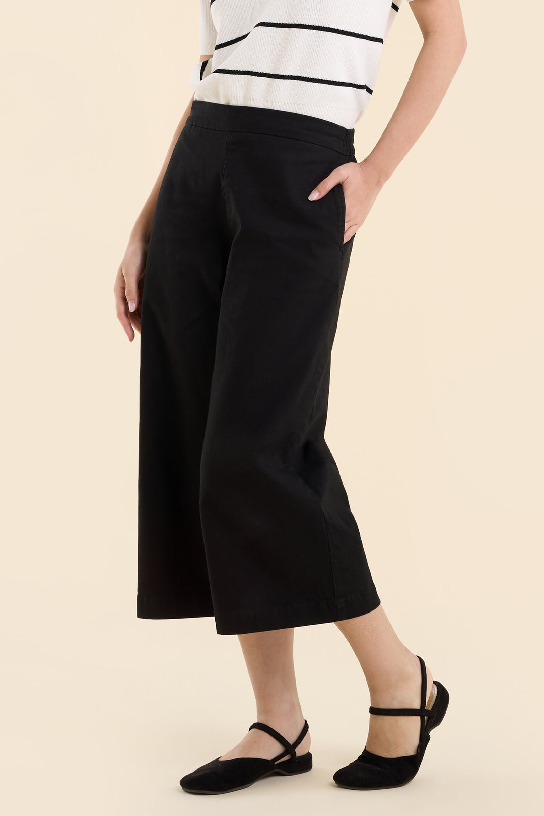 Dress Code Easy Wide Cropped Pants
