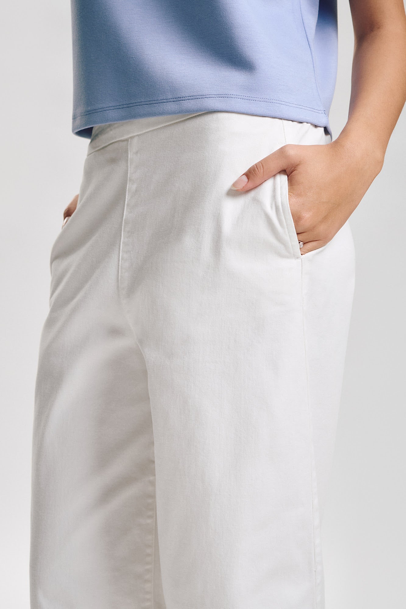 989420-White (1).jpg