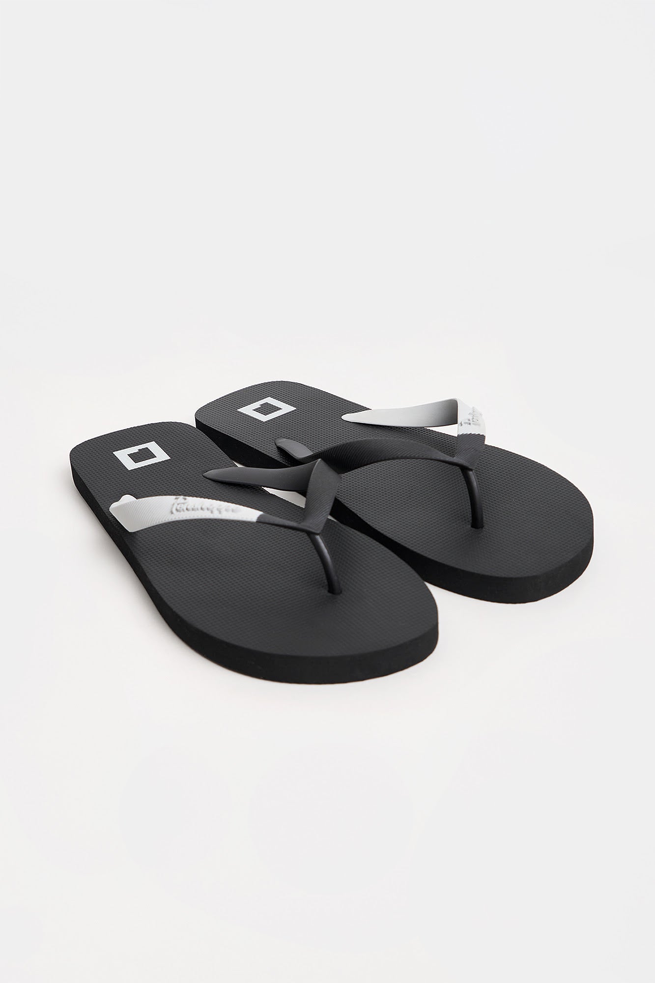 989459-Black (1).jpg