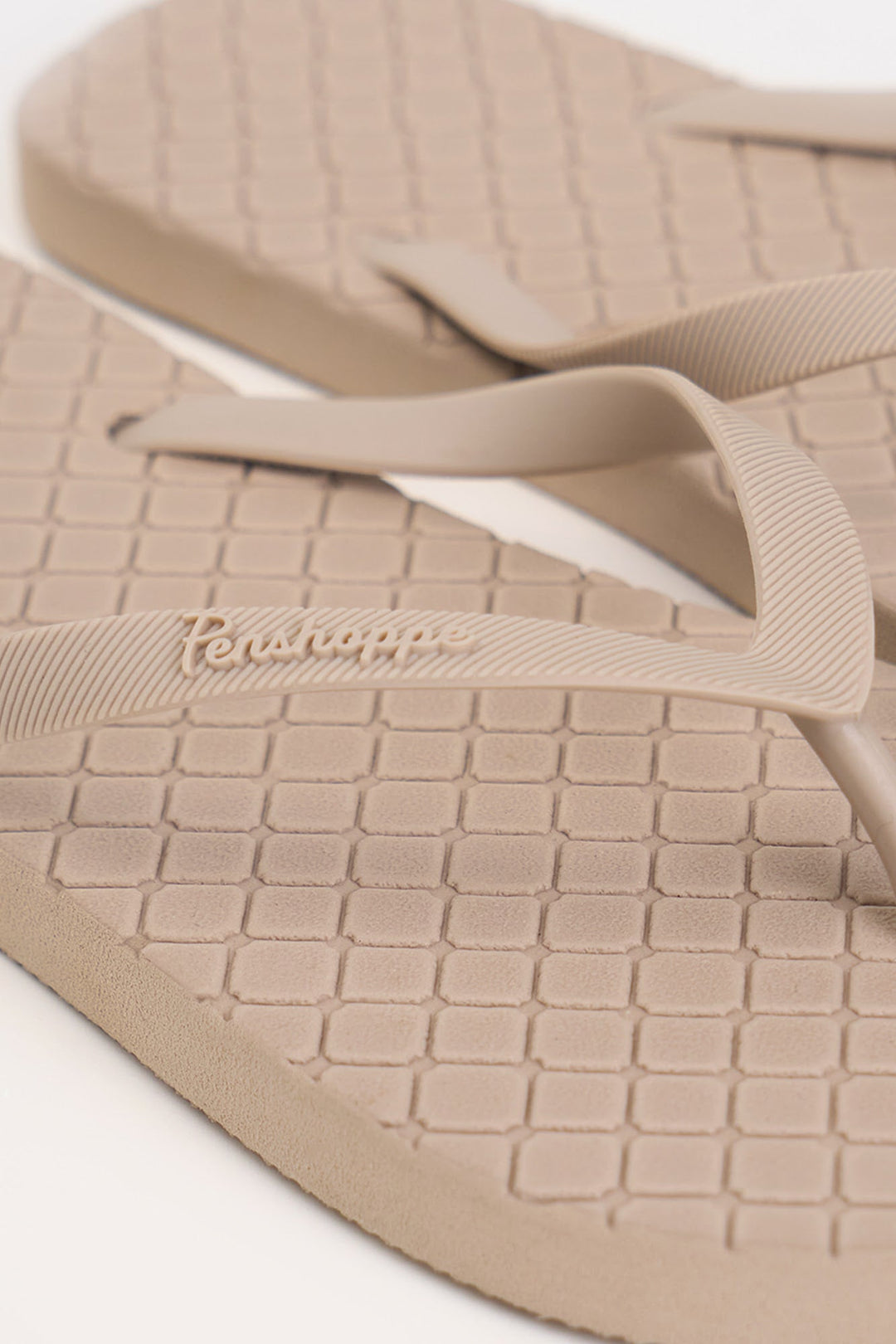 Women's Textured Sole Flip Flops