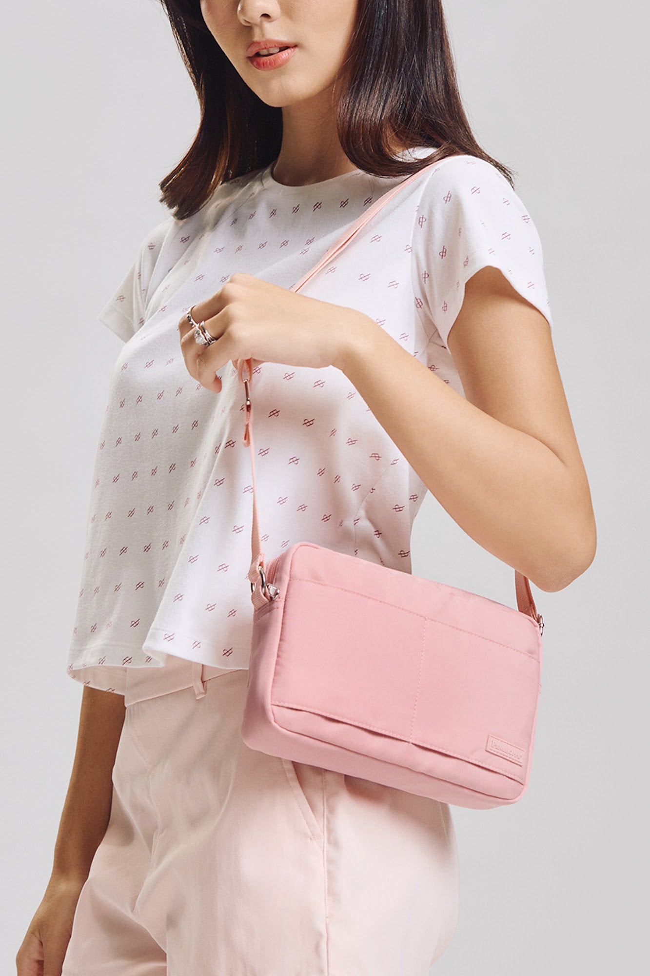989479-Blush (1).jpg