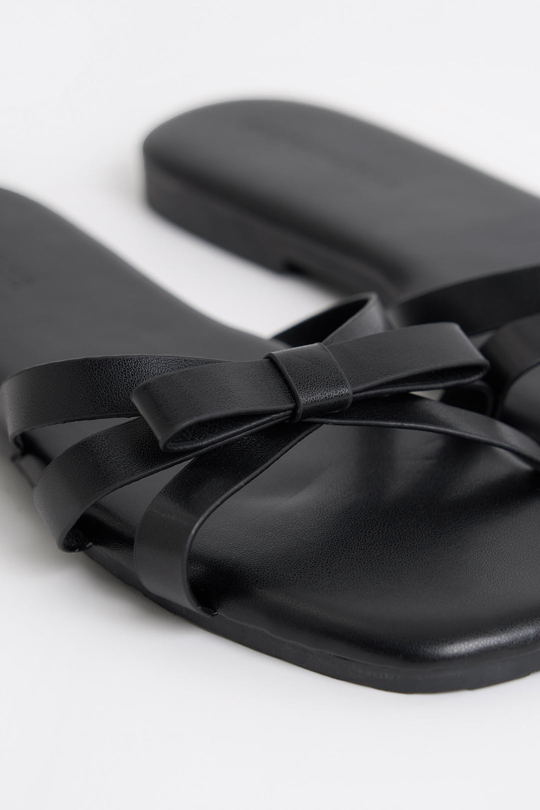 989483-Black (3).jpg