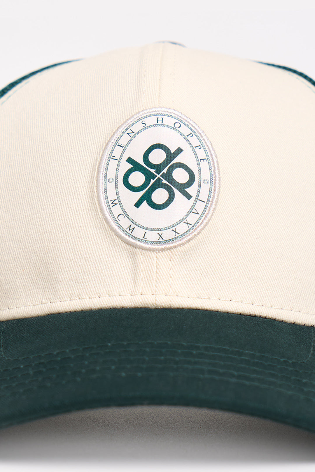 989540-Off White (1).jpg