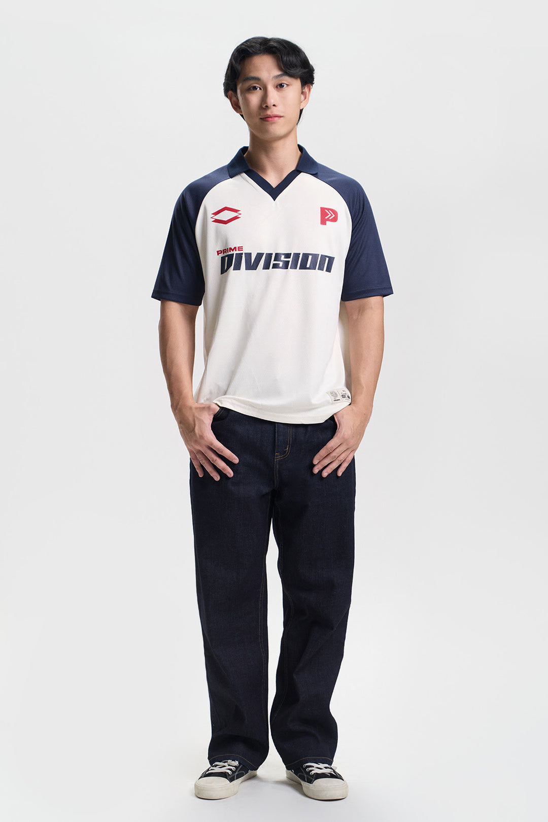 989563-Off White (1).jpg