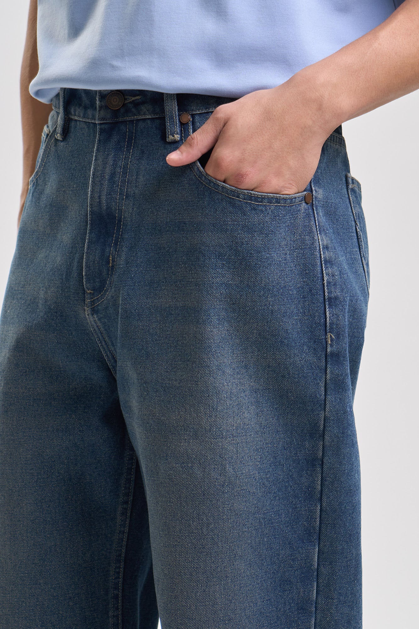 Wide Fit 5-Pocket Jeans