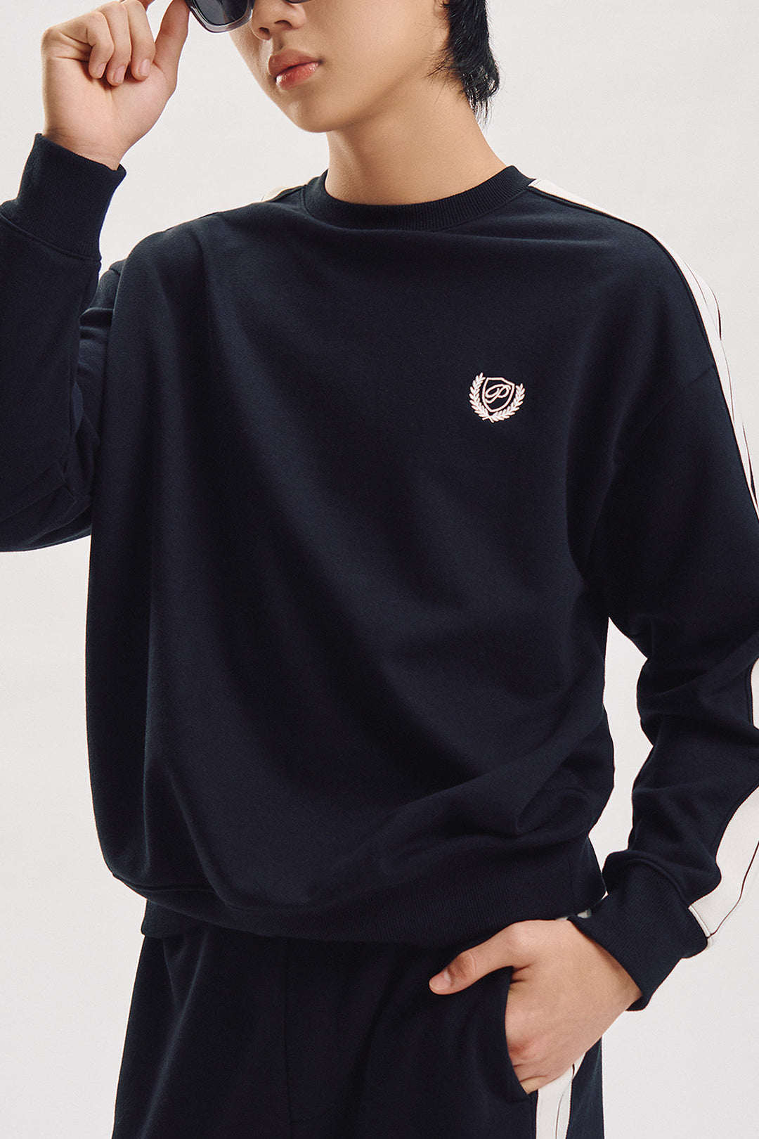989618-Black (2).jpg