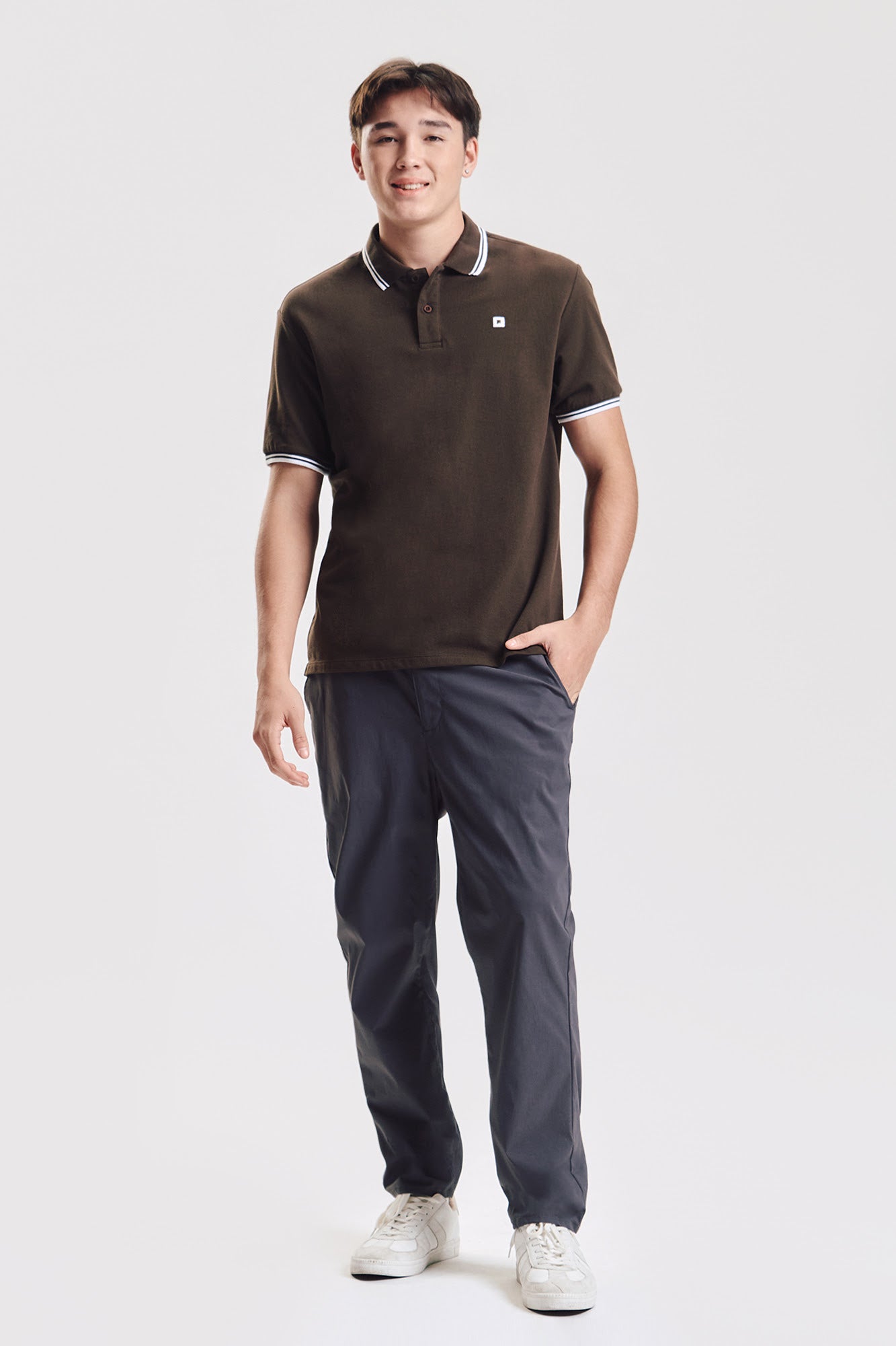 Essentials Lite Move Slim Fit Pants