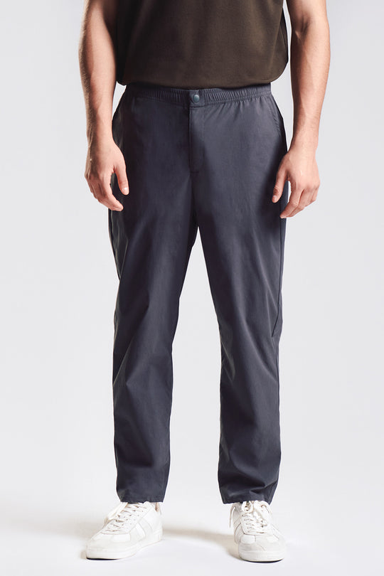 Essentials Lite Move Slim Fit Pants
