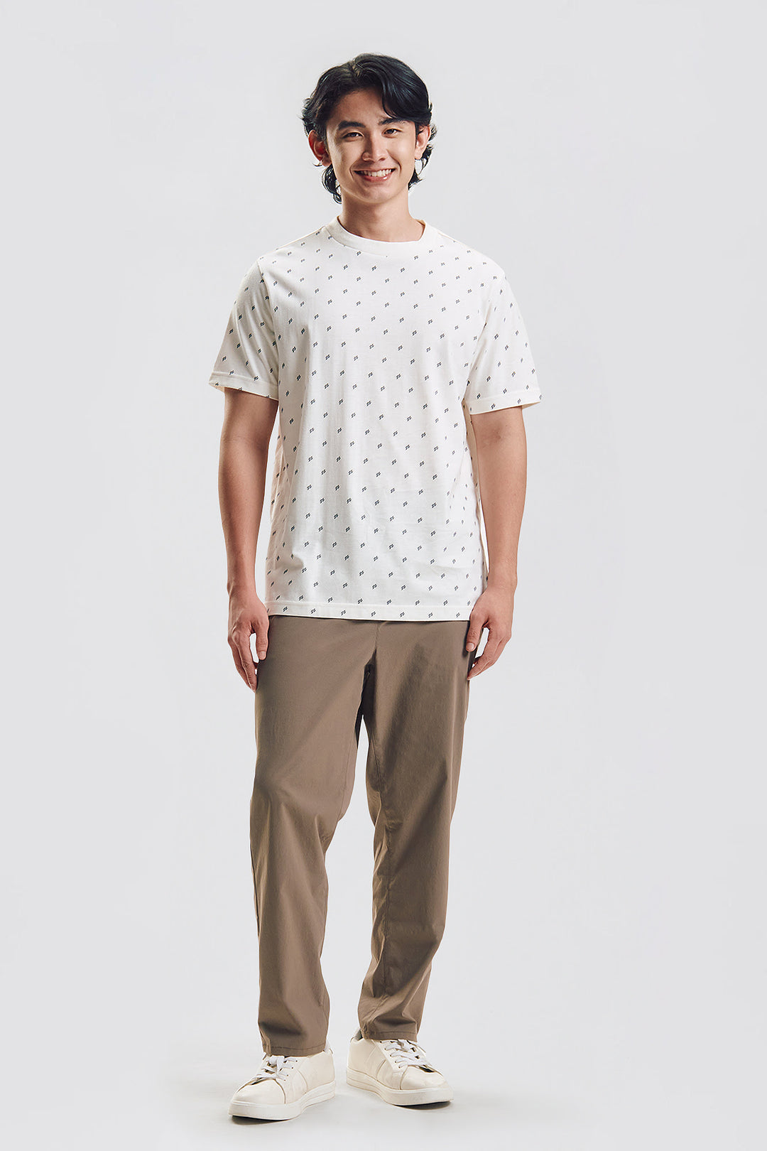 Essentials Lite Move Slim Fit Pants