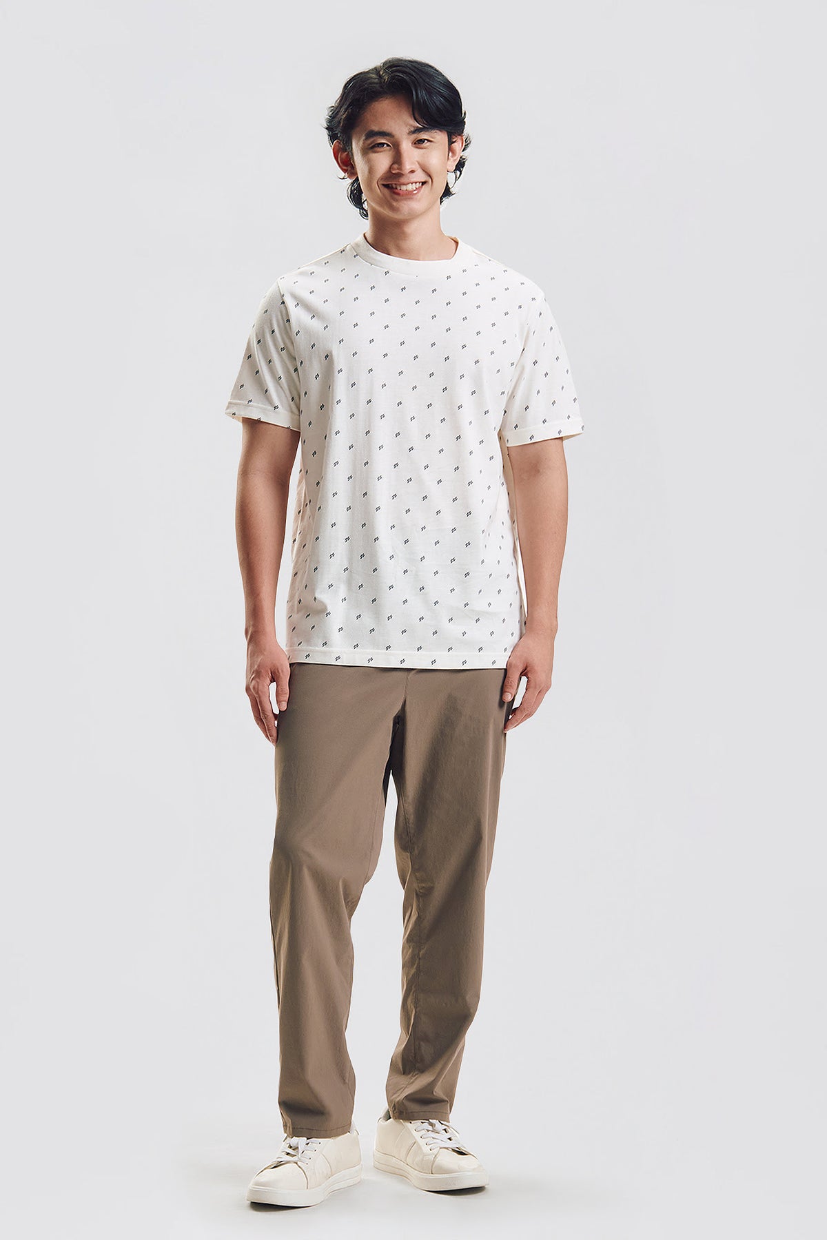 Essentials Lite Move Slim Fit Pants