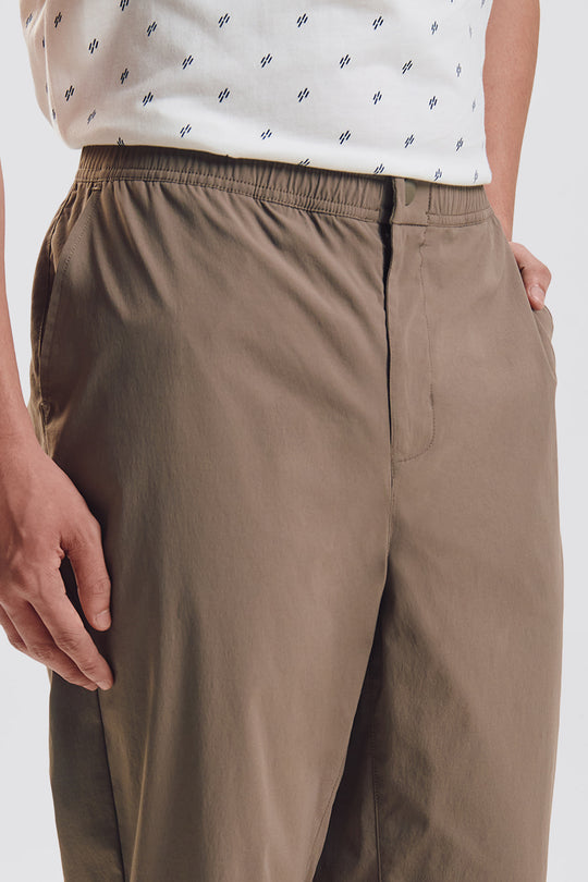 Essentials Lite Move Slim Fit Pants