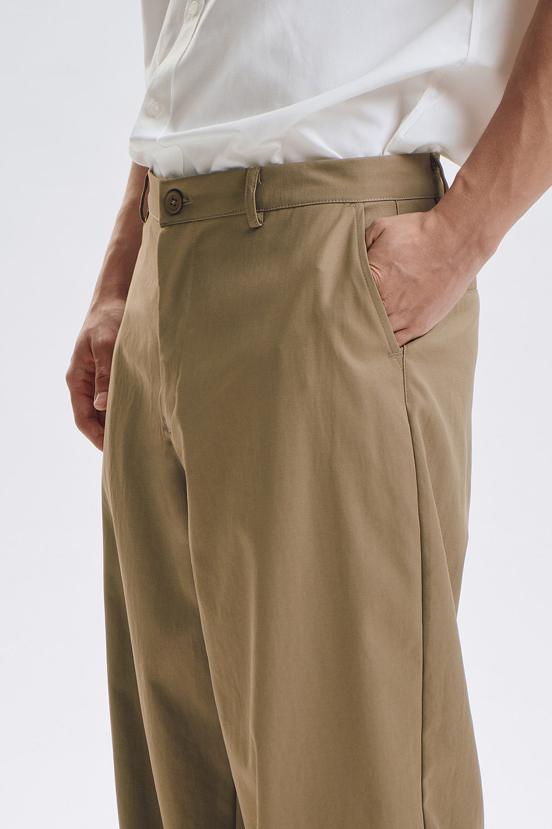 Essentials Lite Move Slim Fit Pants
