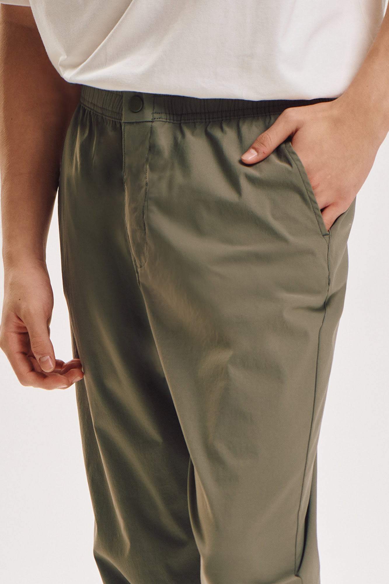 Slim Fit Staple Nylon Pants – PENSHOPPE