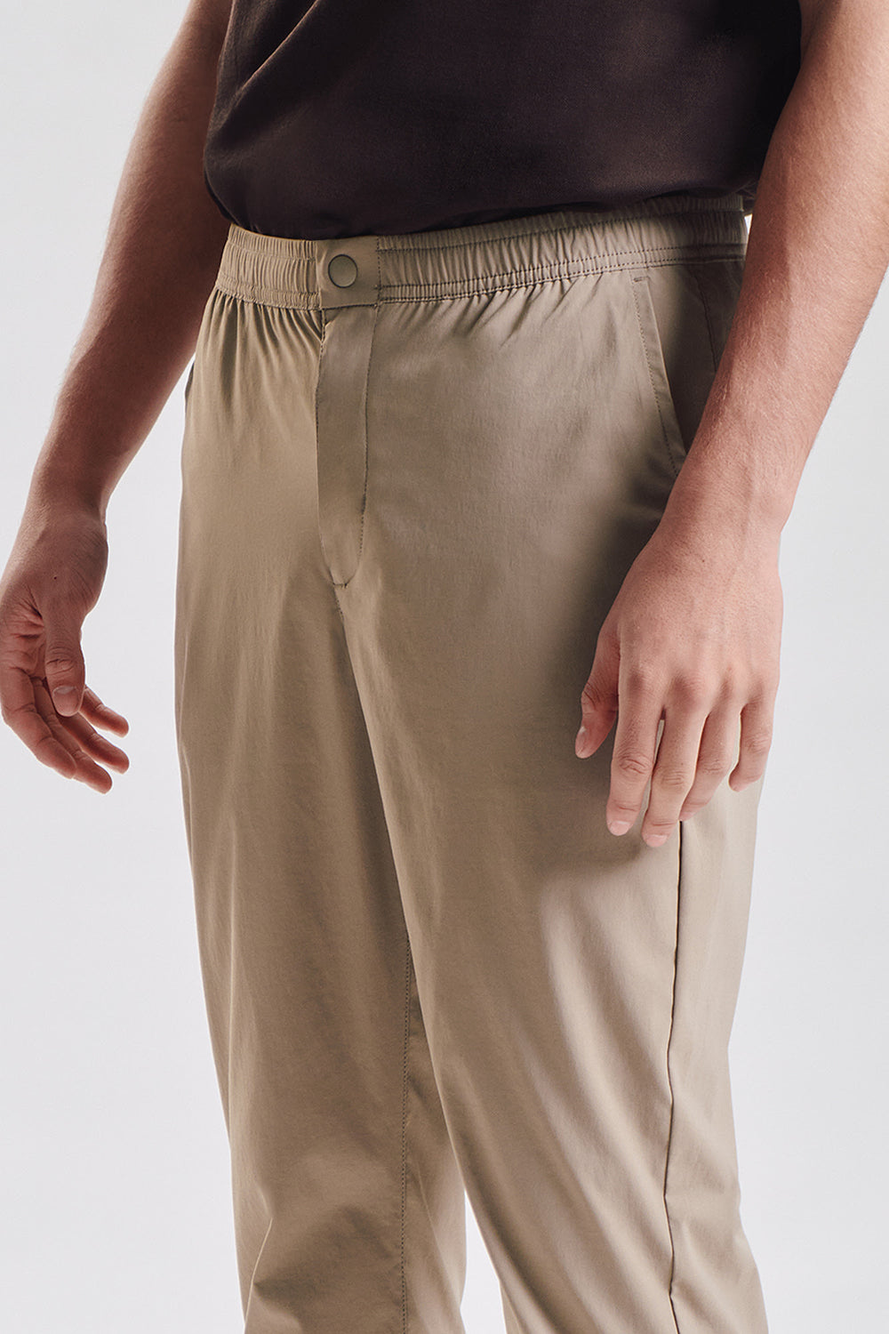 Essentials Lite Move Slim Fit Pants