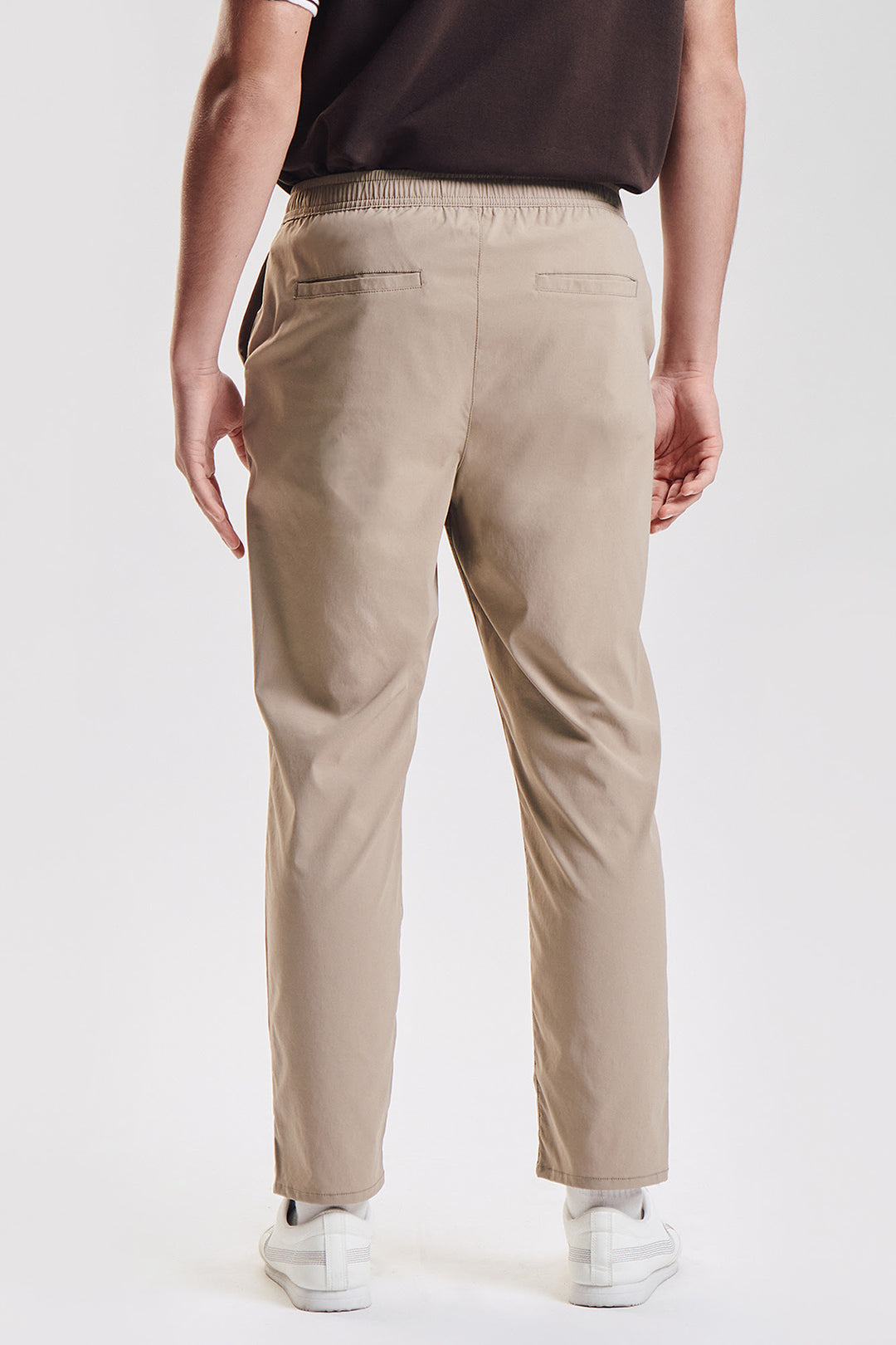 Essentials Lite Move Slim Fit Pants