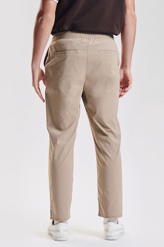 Essentials Lite Move Slim Fit Pants