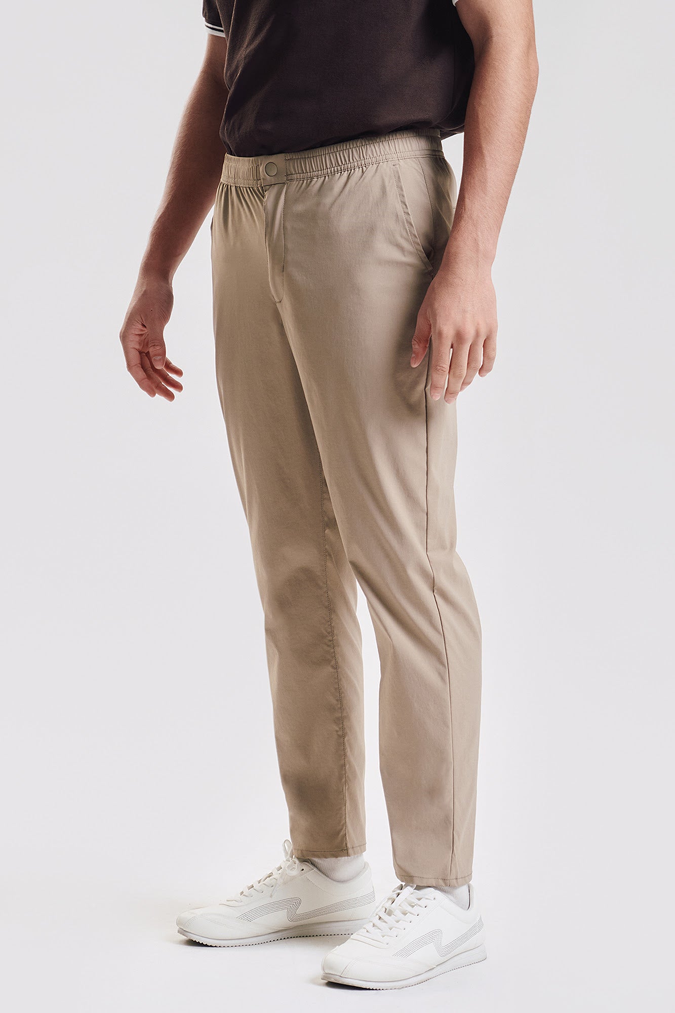 Essentials Lite Move Slim Fit Pants