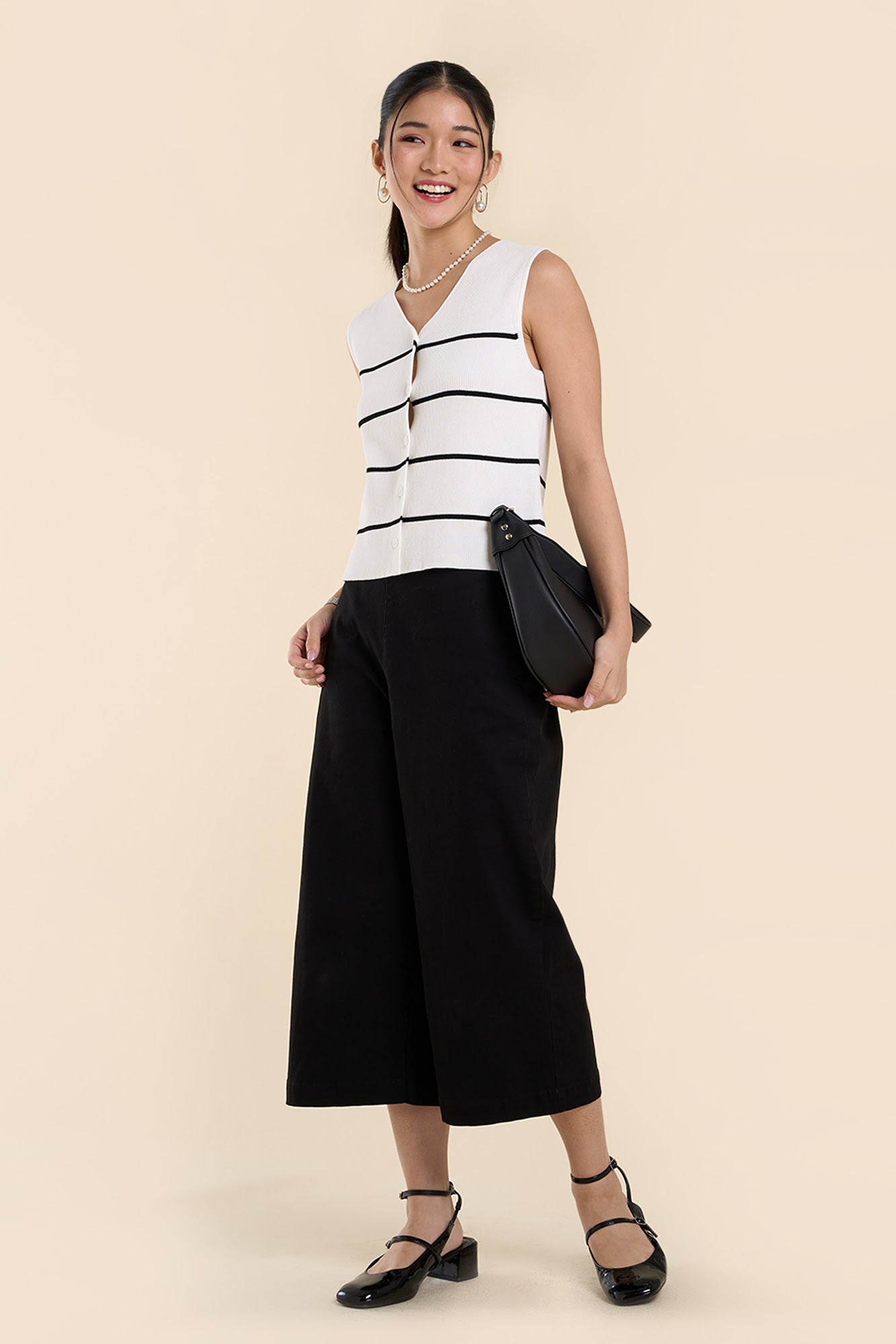 Dress Code Stripes Sleeveless Flat Knit Vest