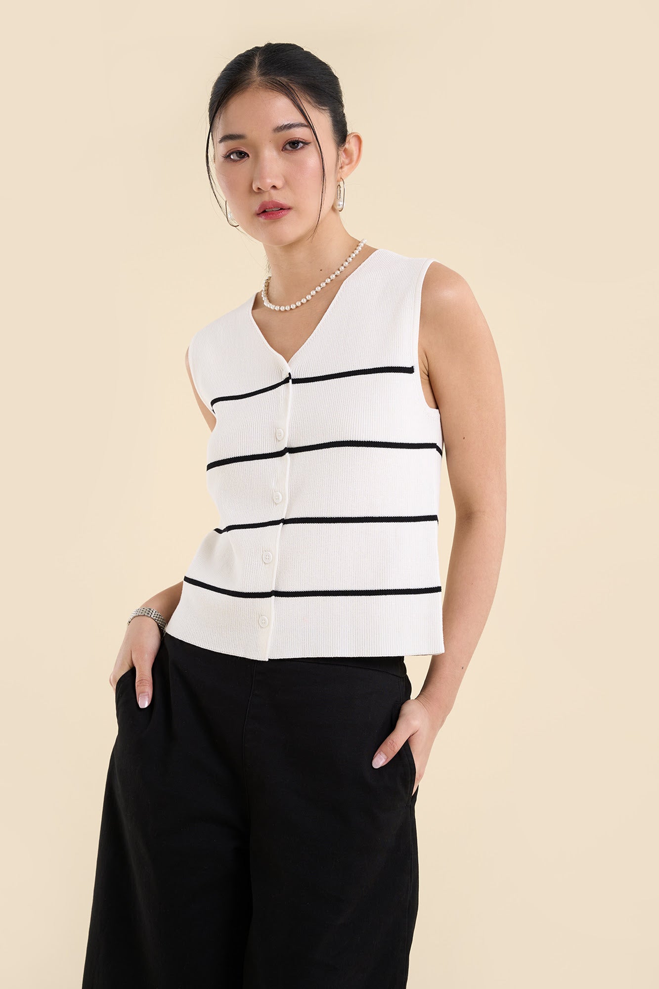 Dress Code Stripes Sleeveless Flat Knit Vest