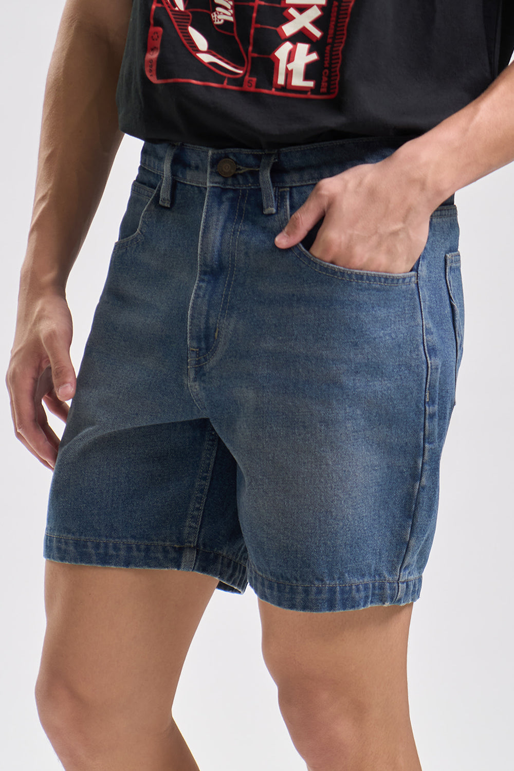 Modern Fit 5-Pocket Denim Shorts