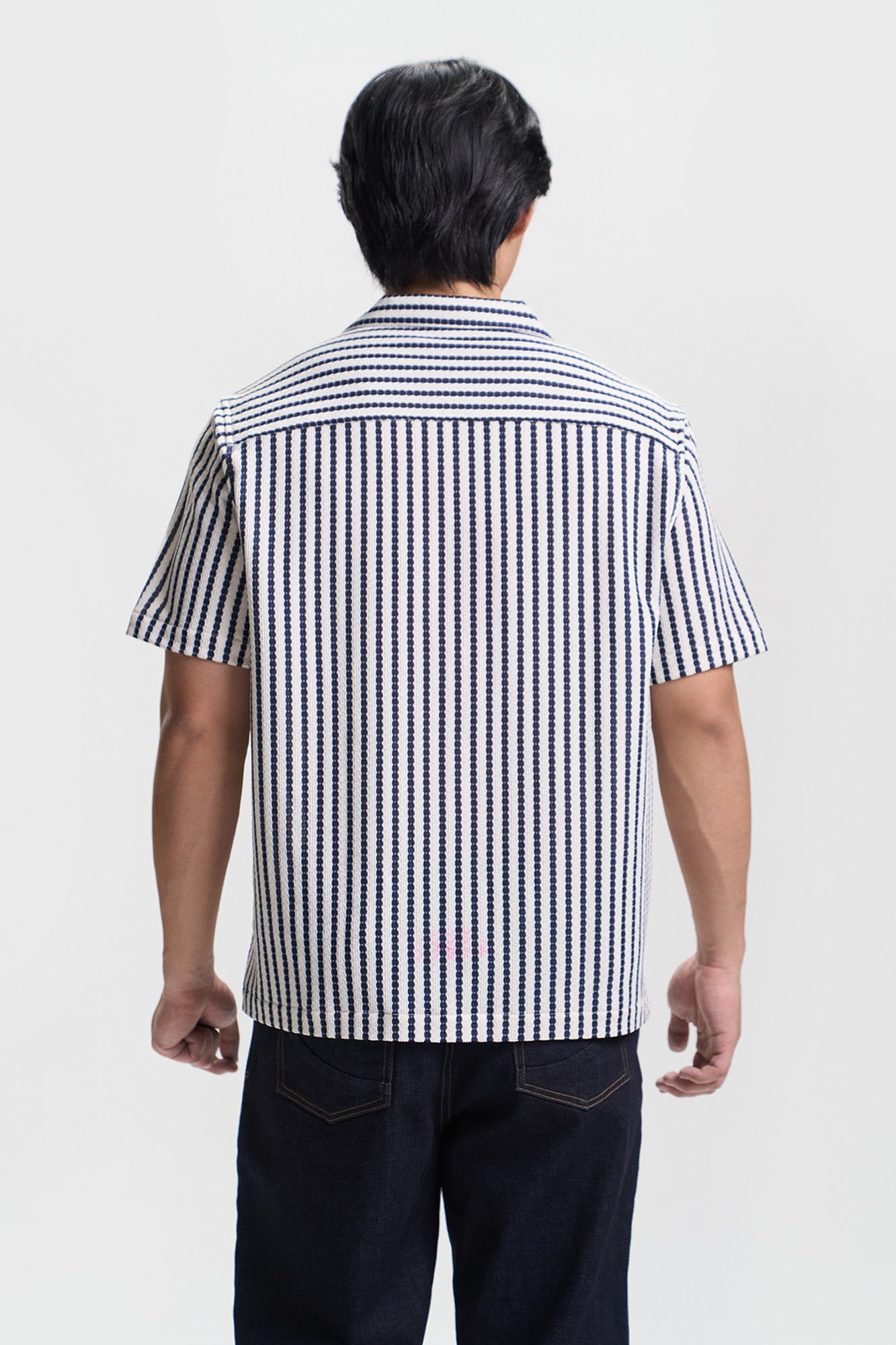 989662-Off White (3).jpg