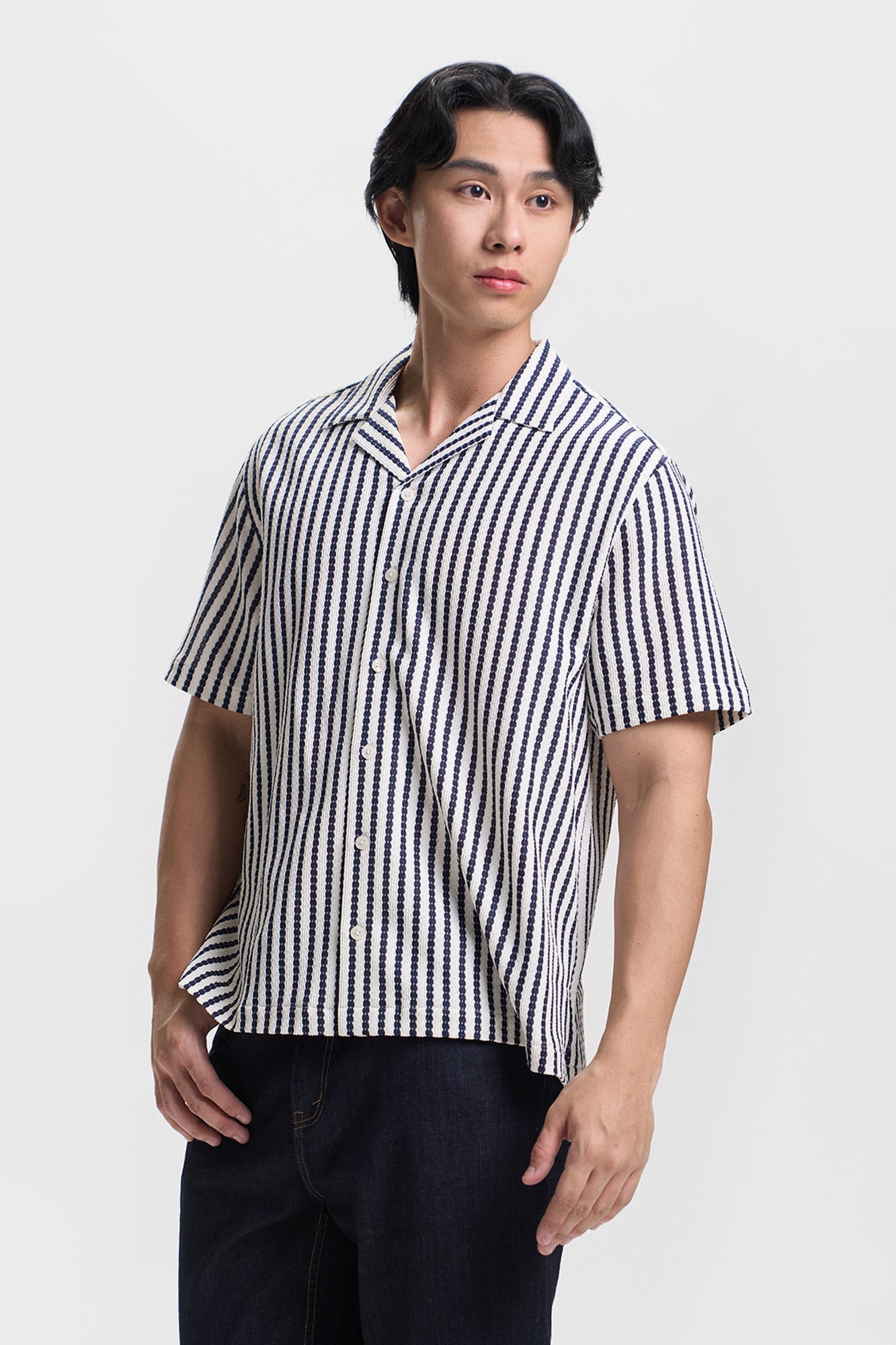 989662-Off White (4).jpg