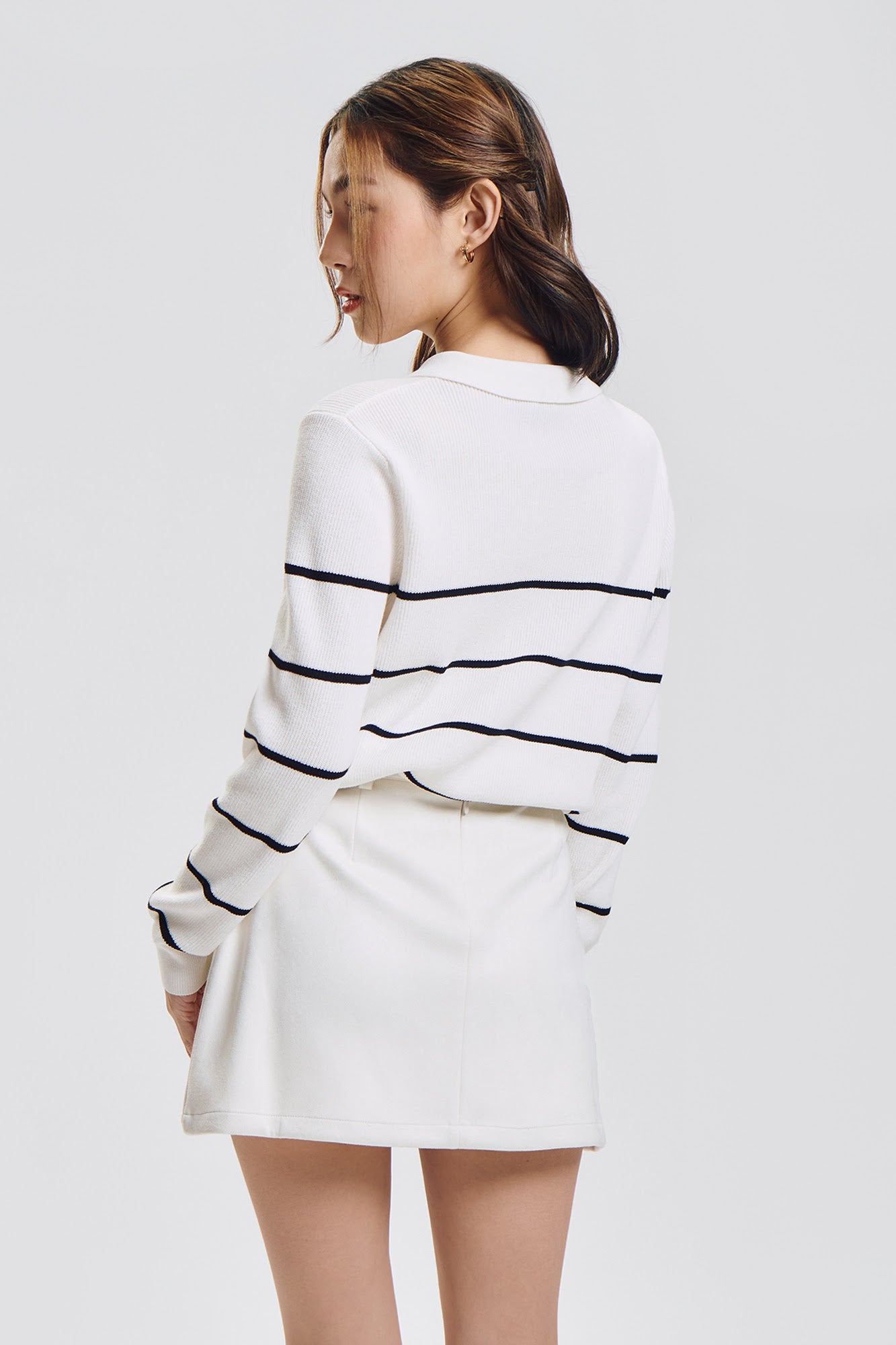 989712-White (4).jpg