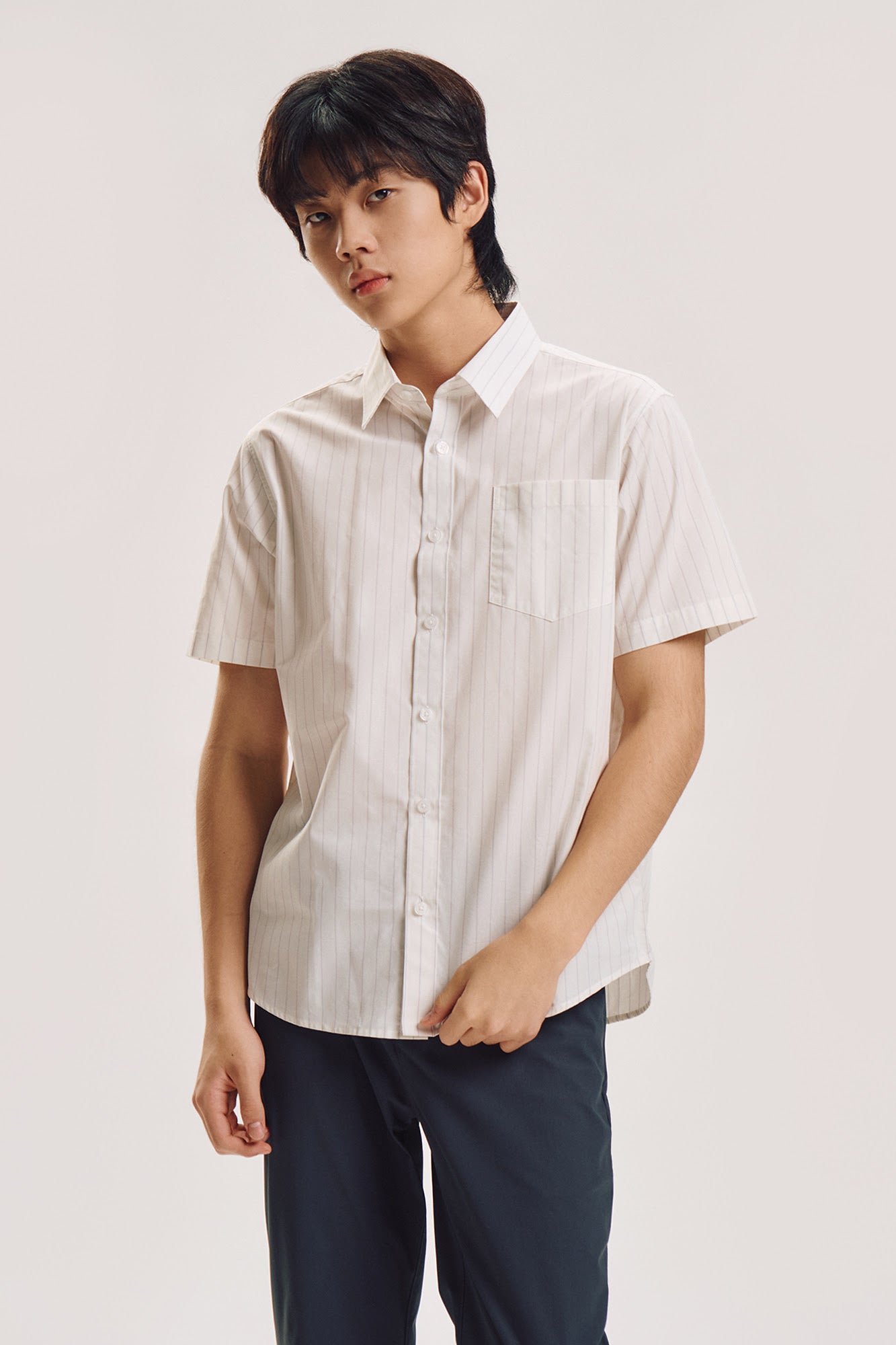 989747-Off White (3).jpg
