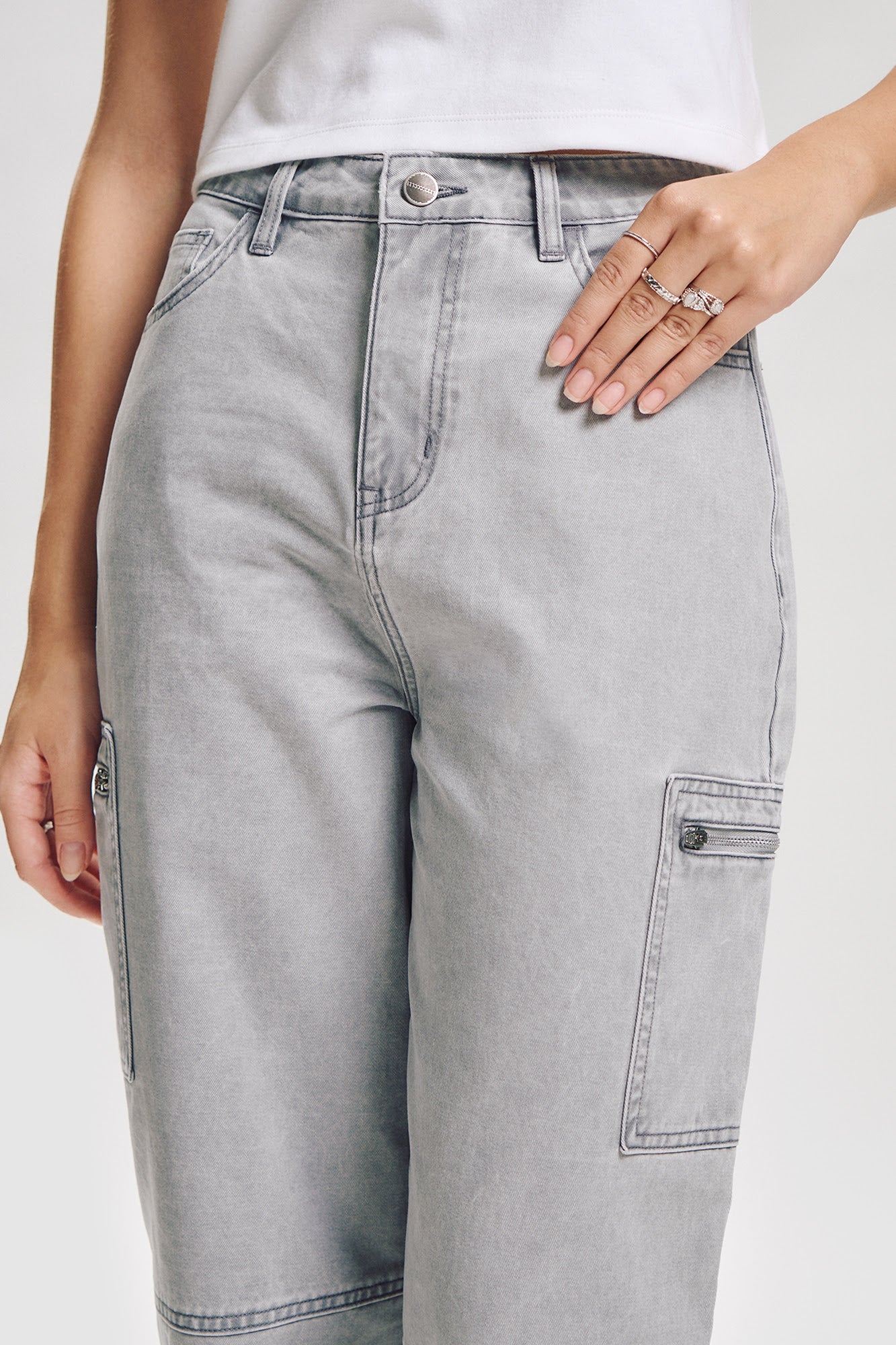 989823-Gray (2).jpg