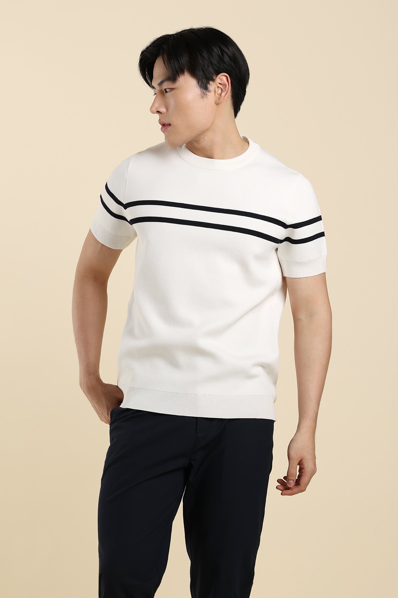 989857-Off White (3).jpg