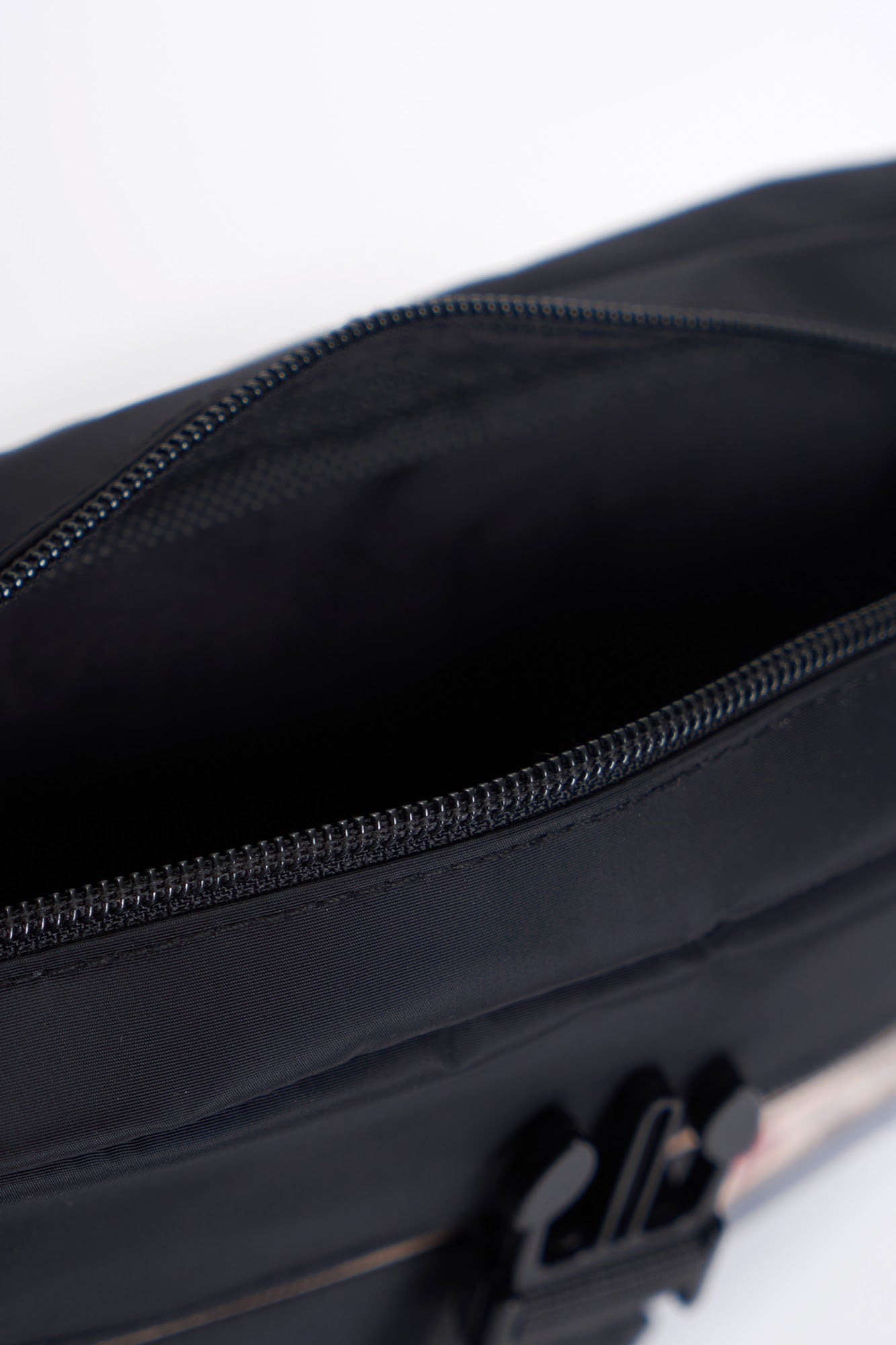 989891-Black (2).jpg