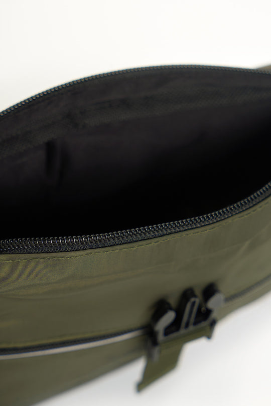 989891-Olive (3).jpg