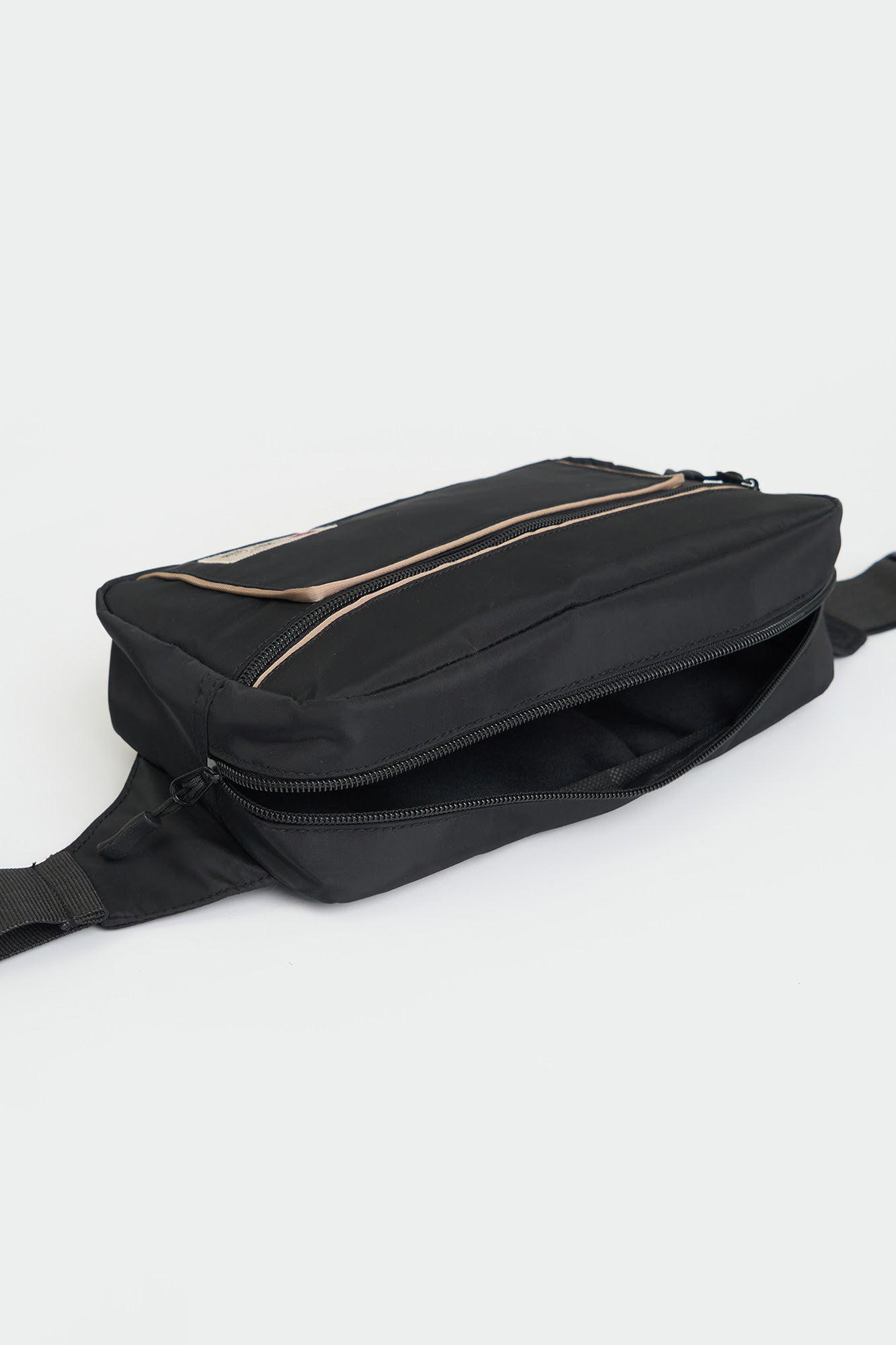 989892-Black (2).jpg