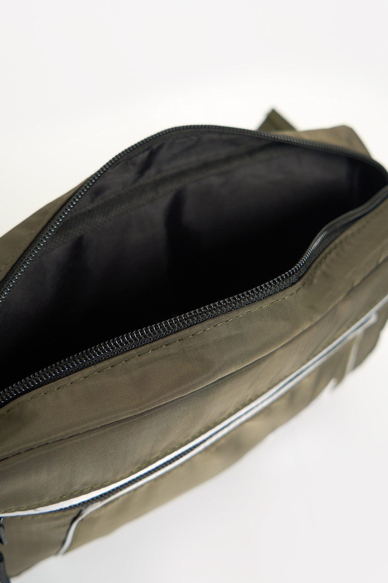 989892-Olive (5).jpg