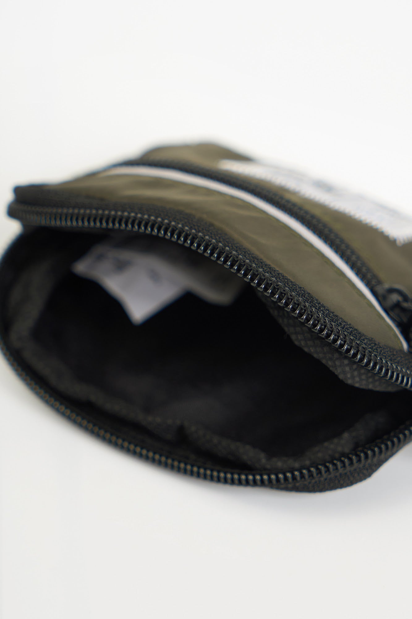 989902-Olive (2).jpg